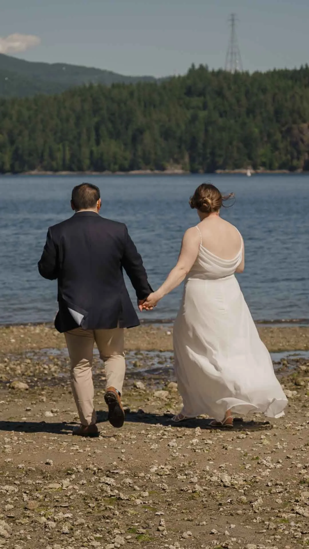 Places to Elope Outdoors in Vancouver 020.jpg