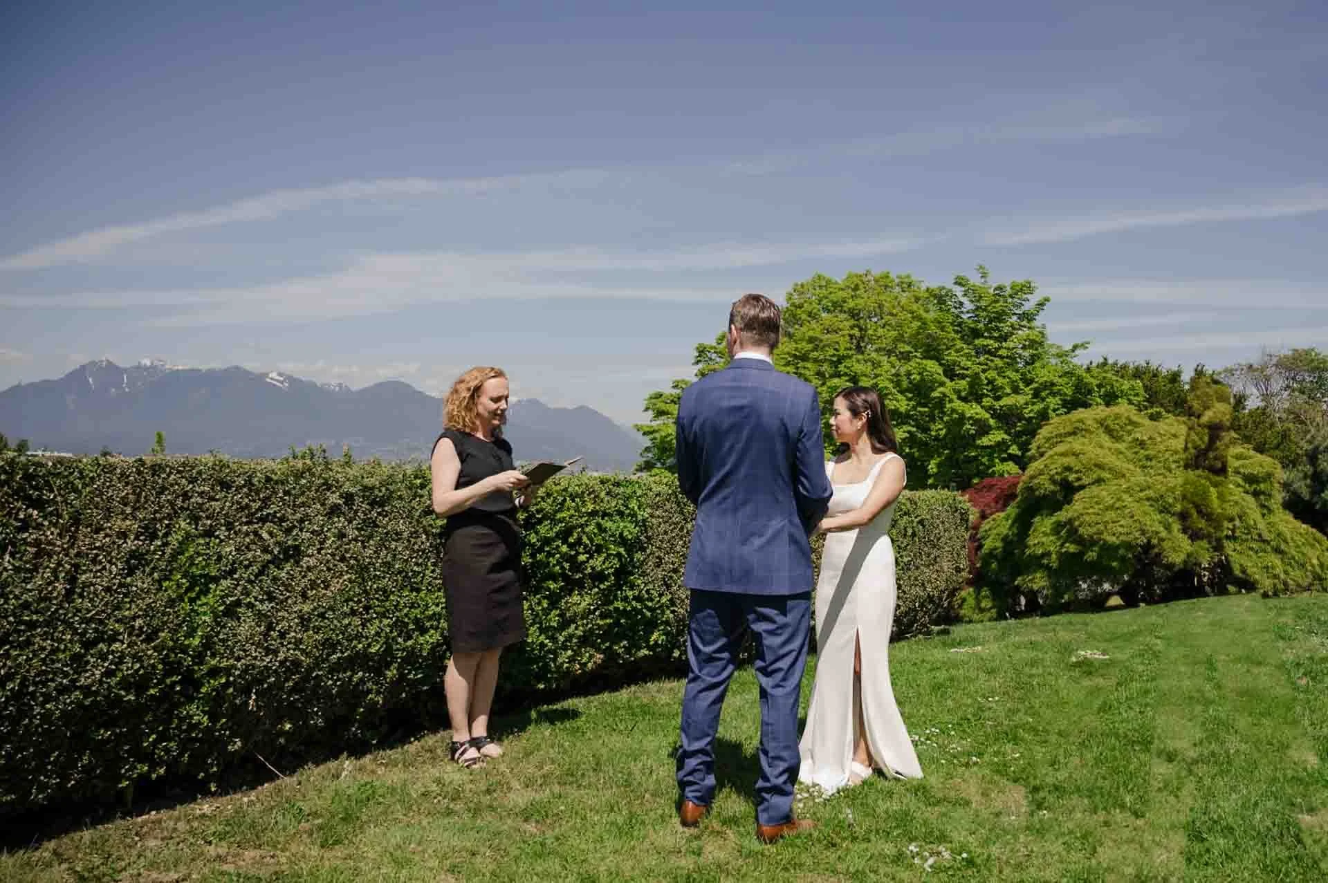 Places to Elope Outdoors in Vancouver 001.jpg