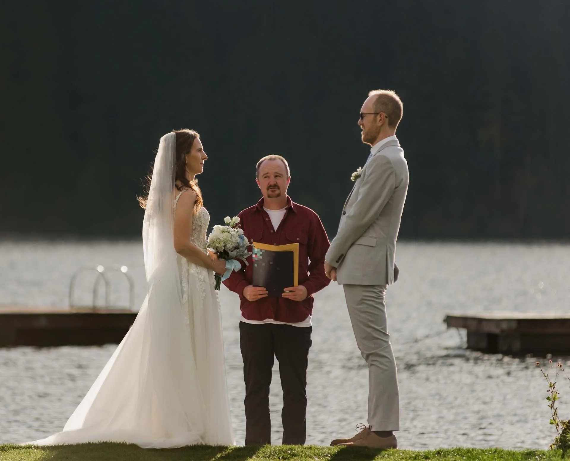 eloping vs wedding 024.jpg