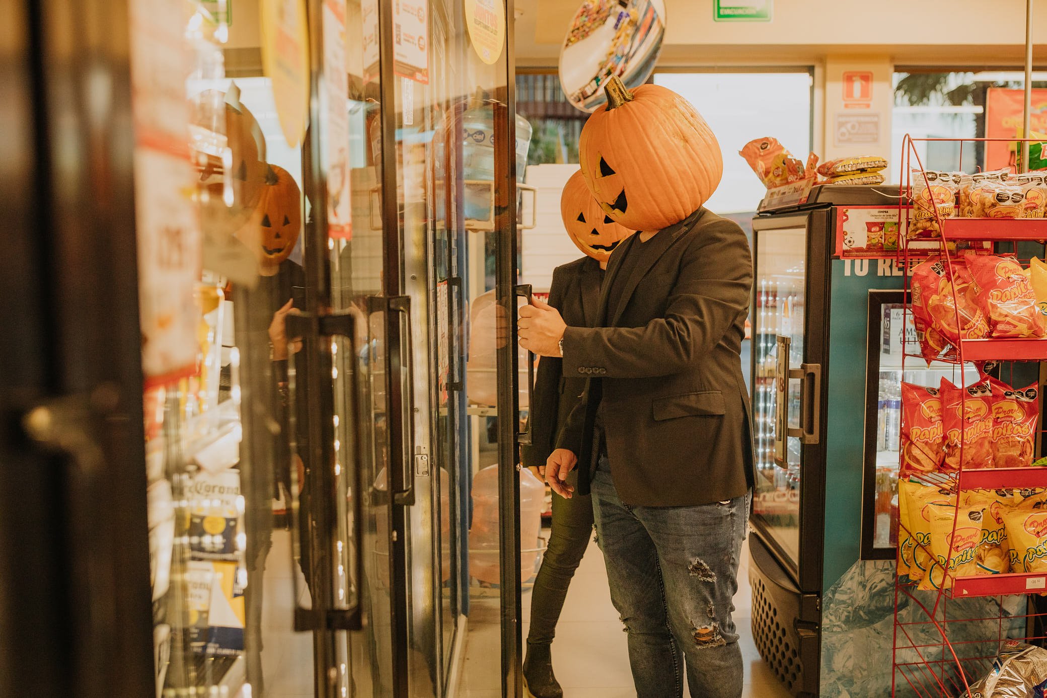 weddingphoto-halloweencouplephotoshooot 1.jpg