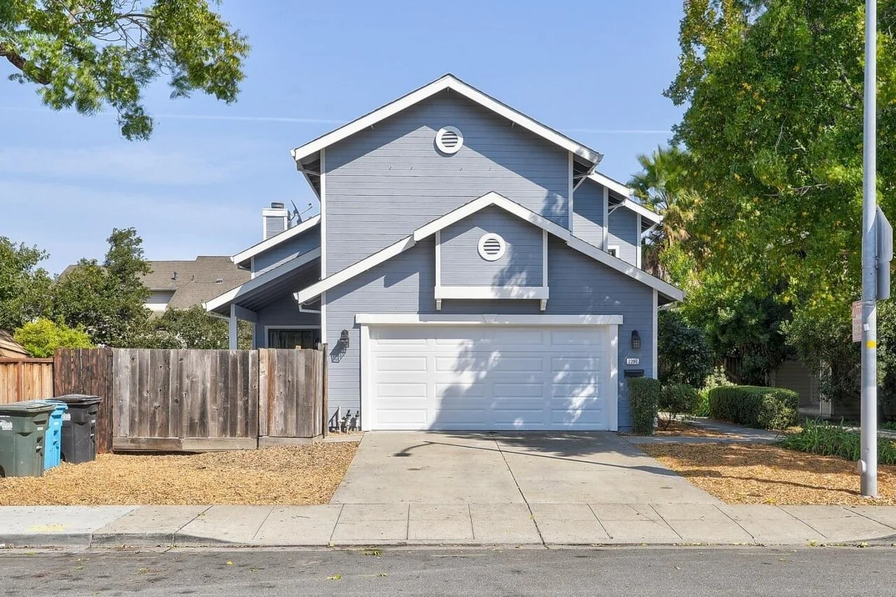 2290 Pulgas Ave, East Palo Alto, CA, 94303