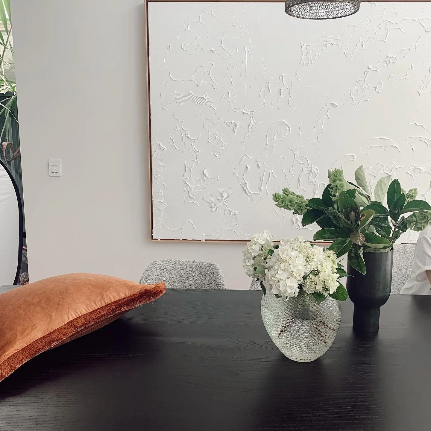 Shoot day is always a good day ✨
(Pre lockdown) 

If you flip to the last frame, you&rsquo;ll understand how much goes into it! We are the family of travelling furniture 😂🙌

Thank you to these amazing suppliers for being part of the shoot @mr.frag 