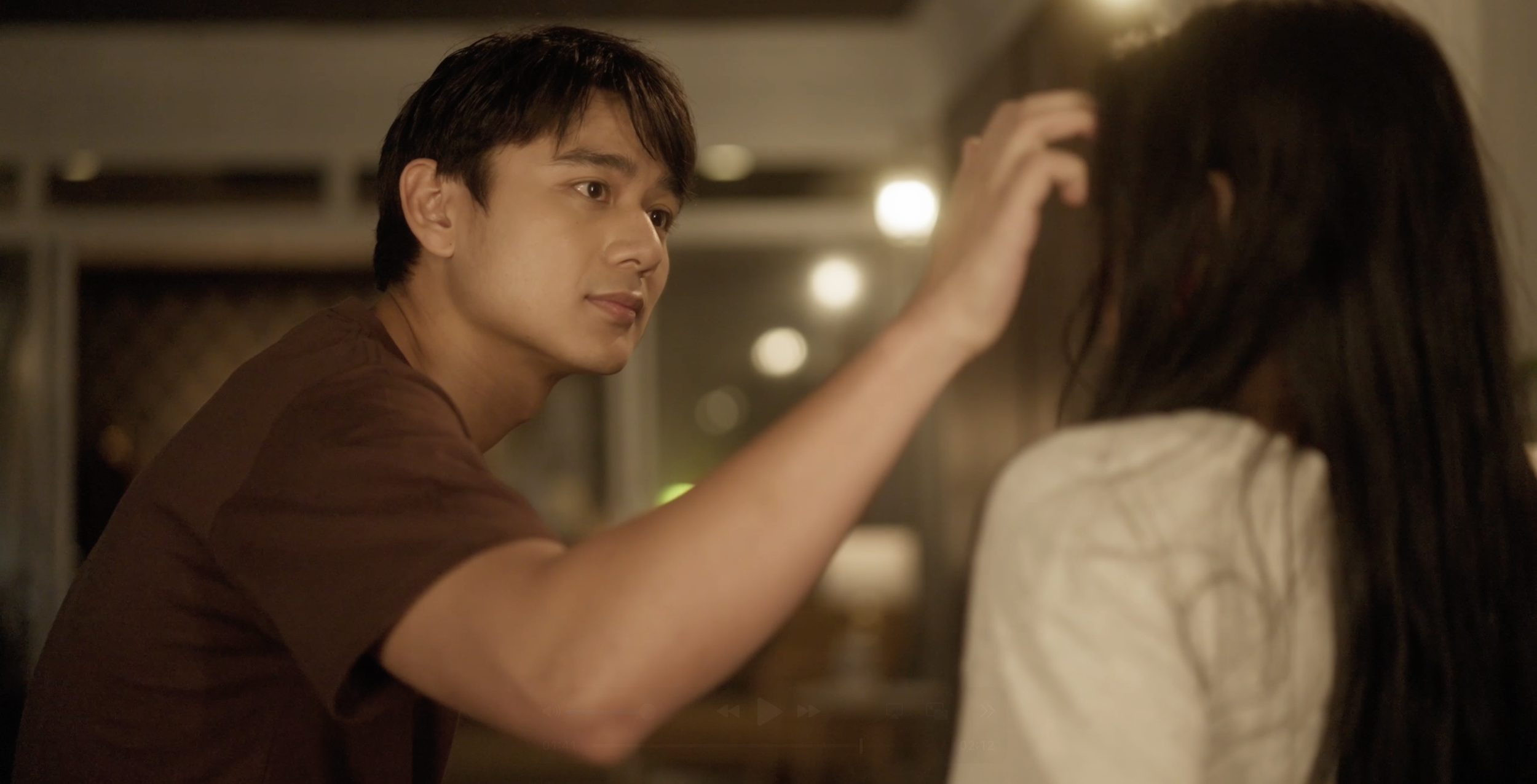 Stuck on You — Film Review | SINEGANG.ph