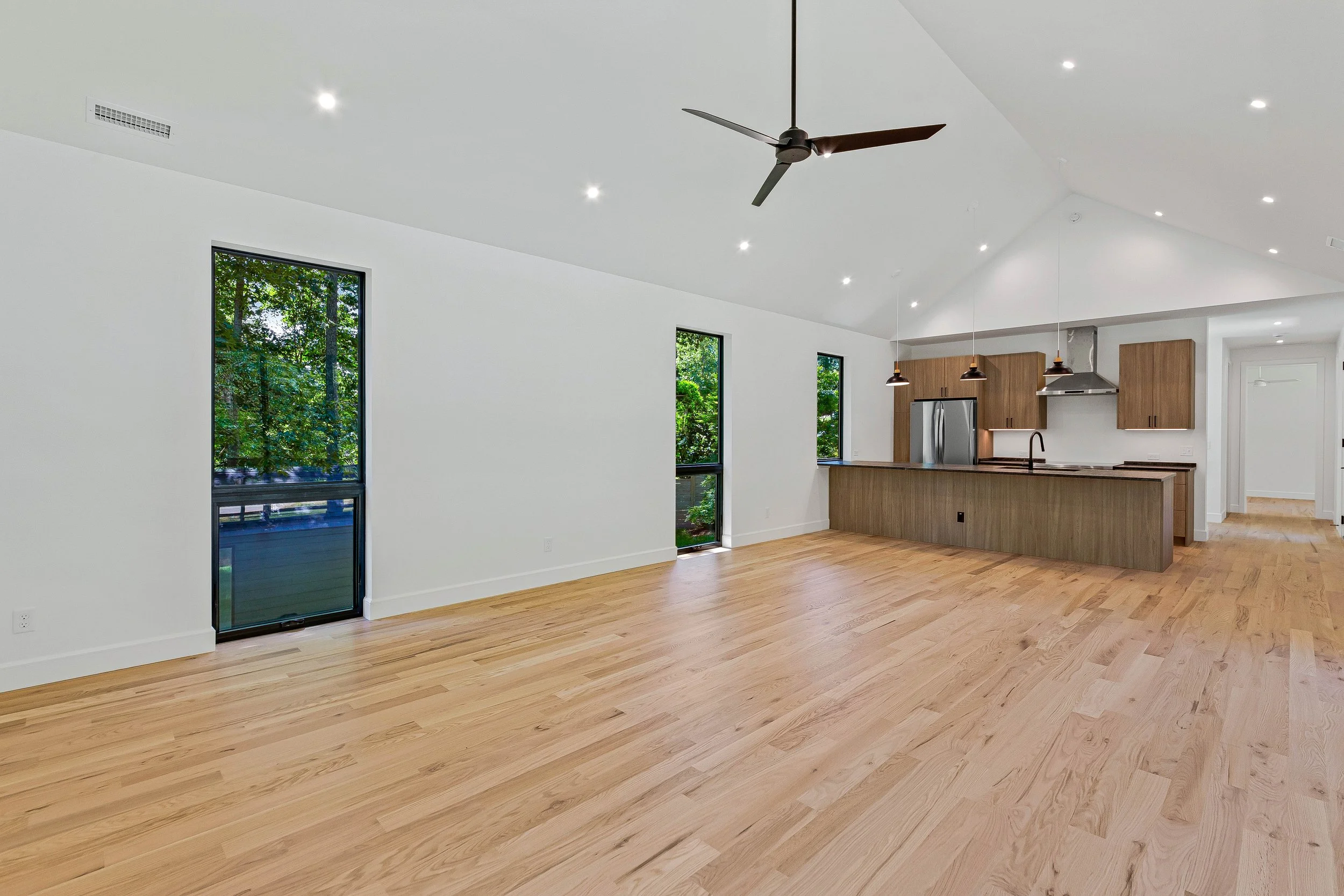 24-117 ENGLISH DR - 24.jpg