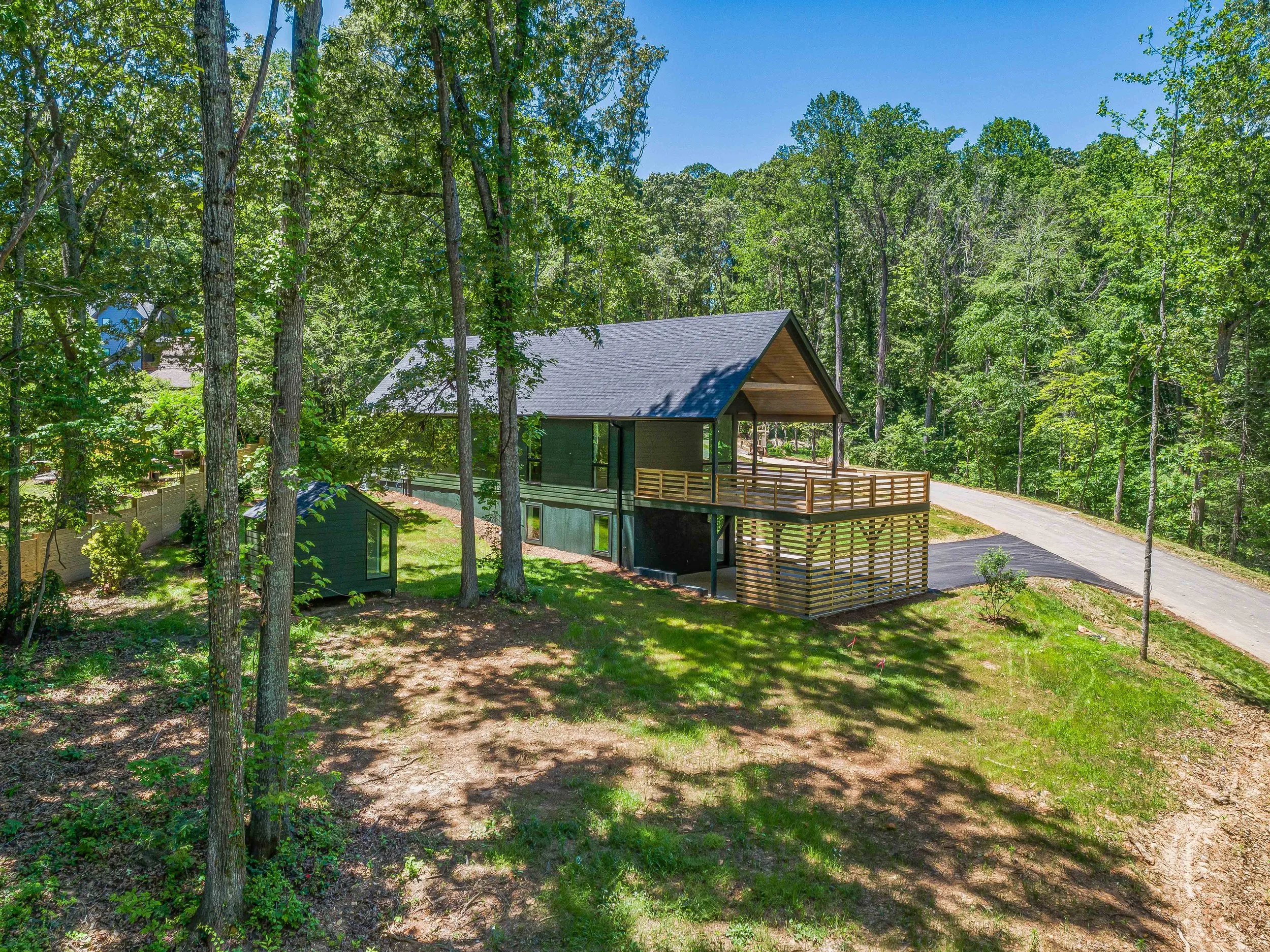 04-117 ENGLISH DR - 04.jpg