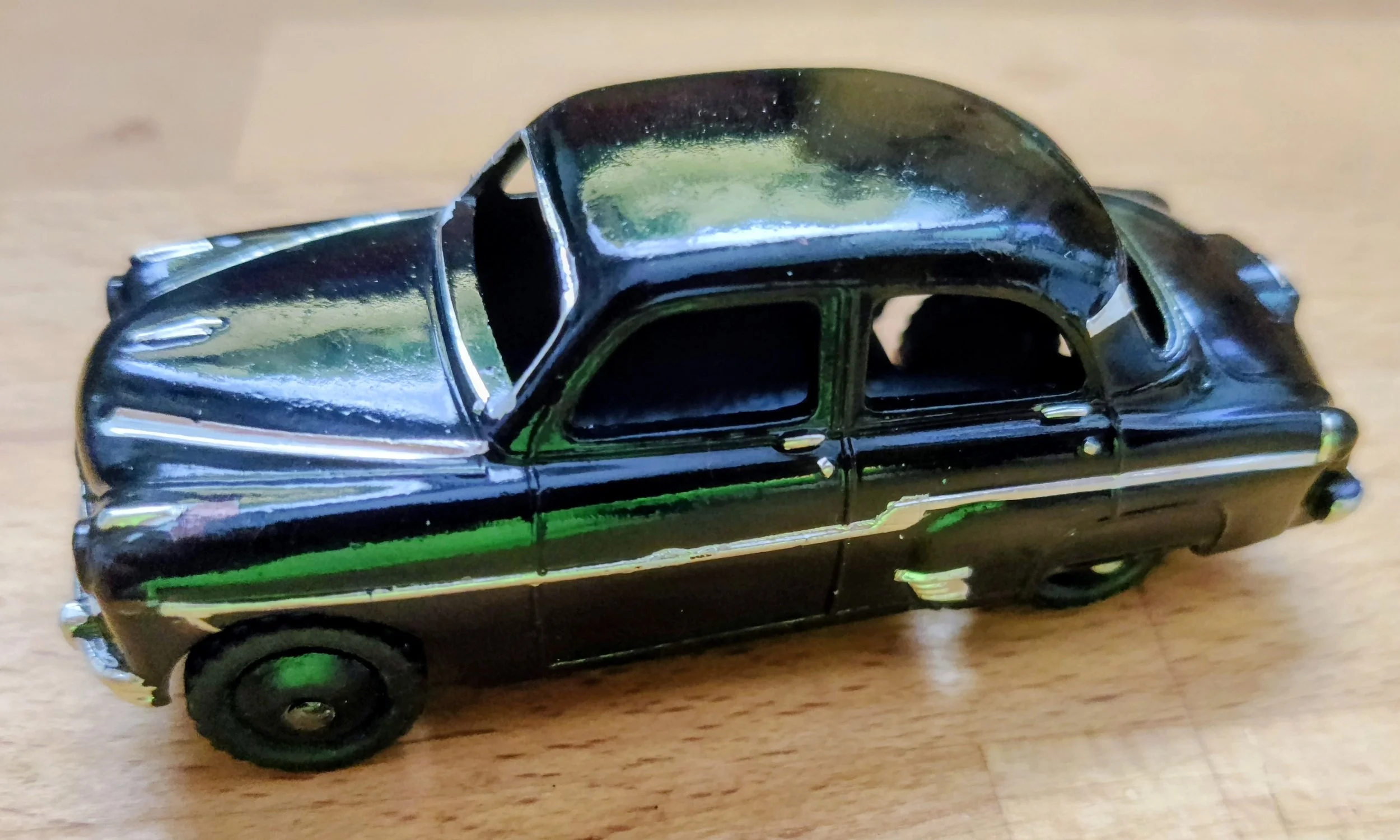 Dinky Vauxhall Crest (refurbished - Not by FHHC) Acq 01 26