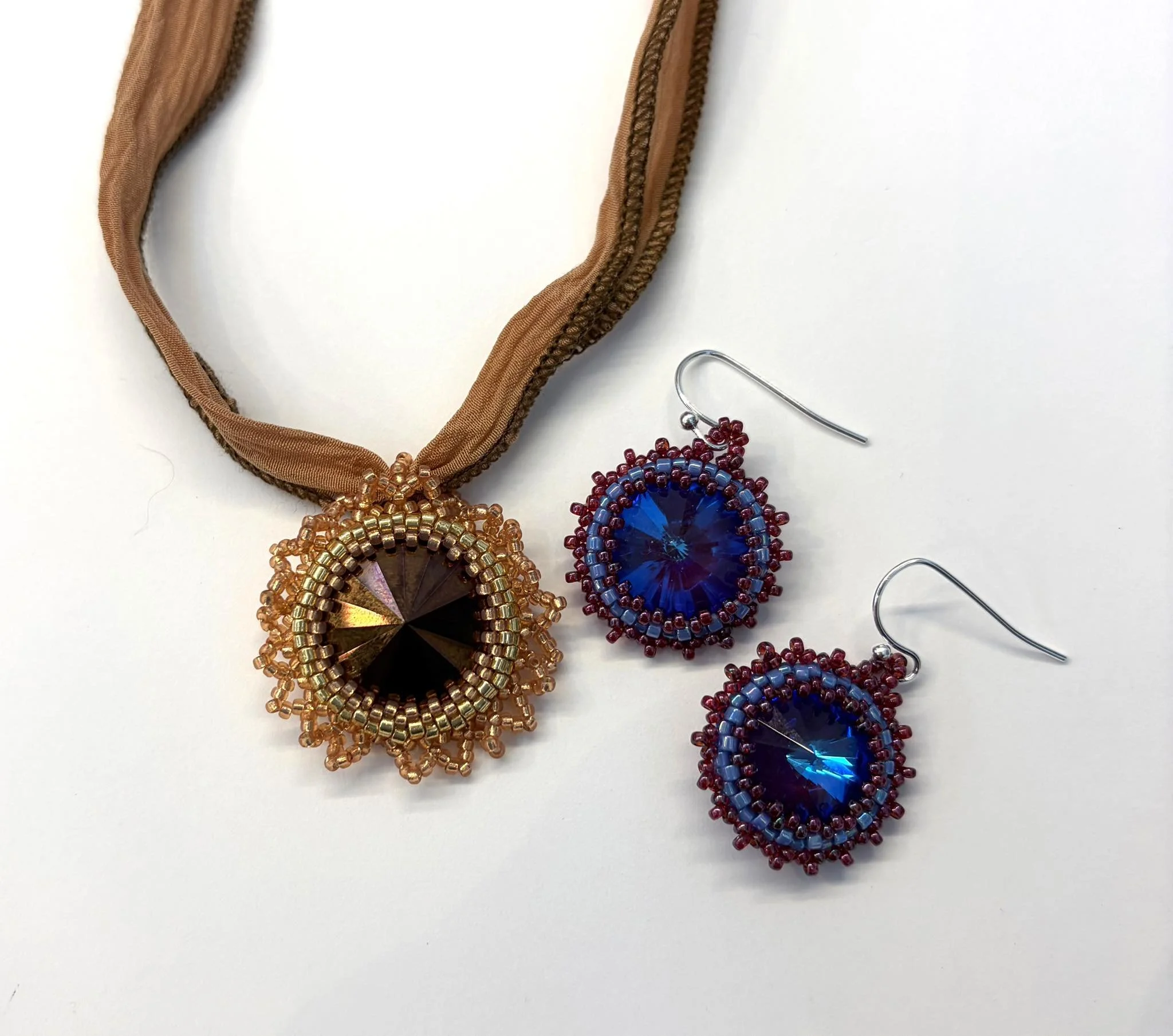 Learn the Basics of a Bezeling a Rivoli January 2026 