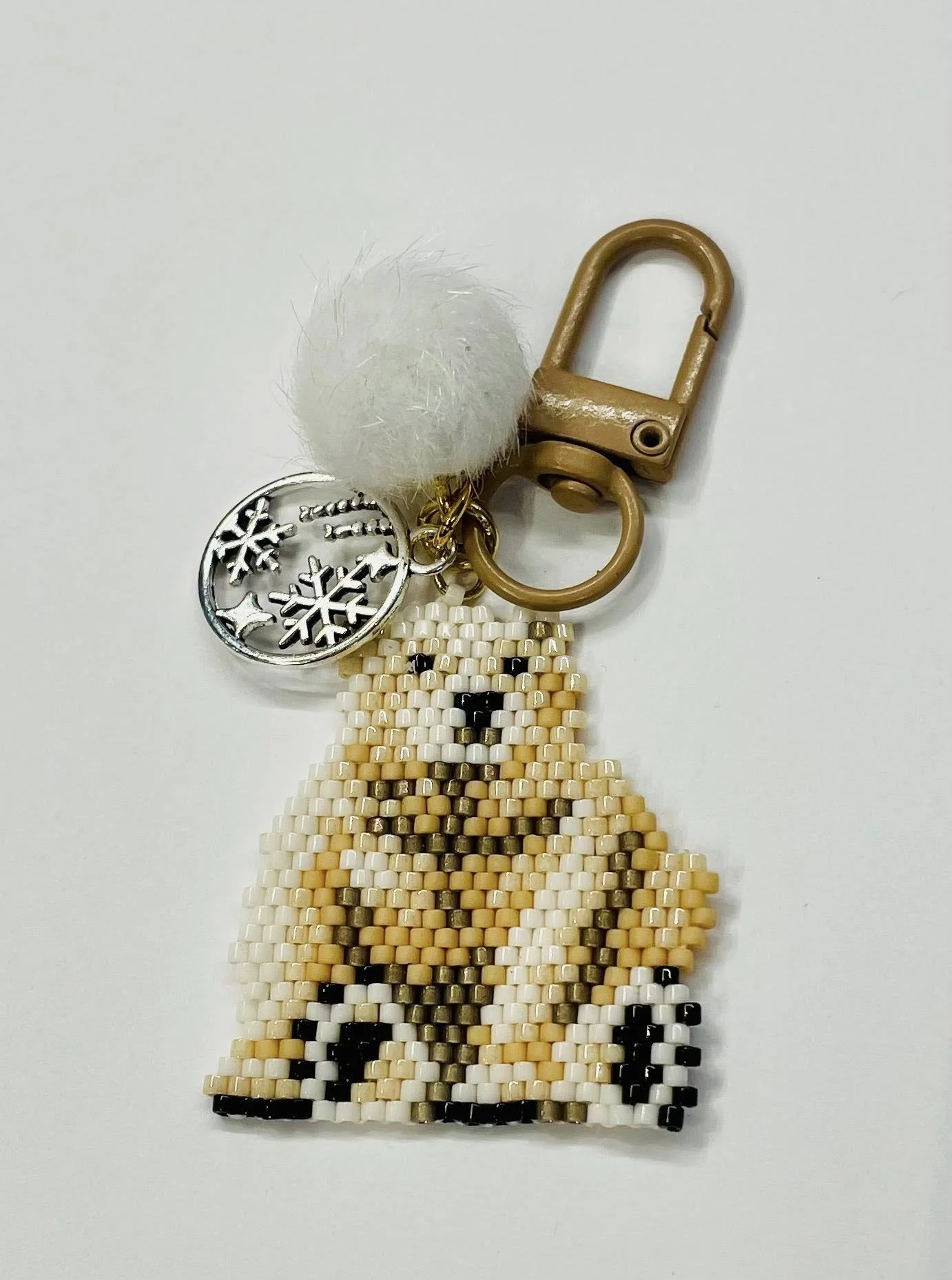 polar bear brick stitch key chain.jpg