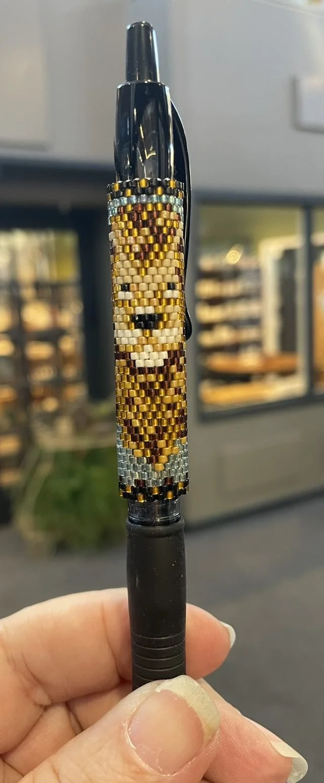 lion pen wrap 1.jpg