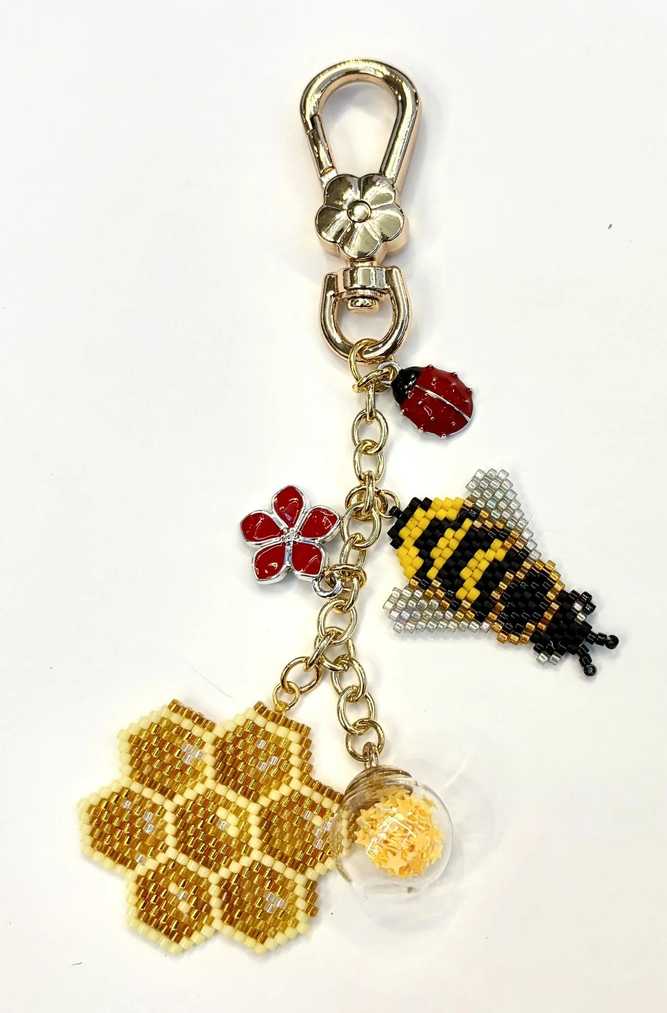 A Bee That Buzzes Key Chain