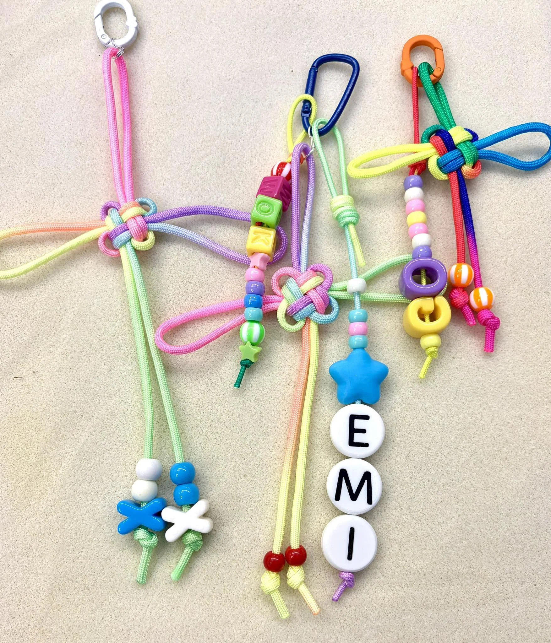 Knotted Key Chains with Emi