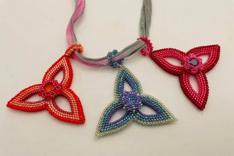 trillium pendant.jpg