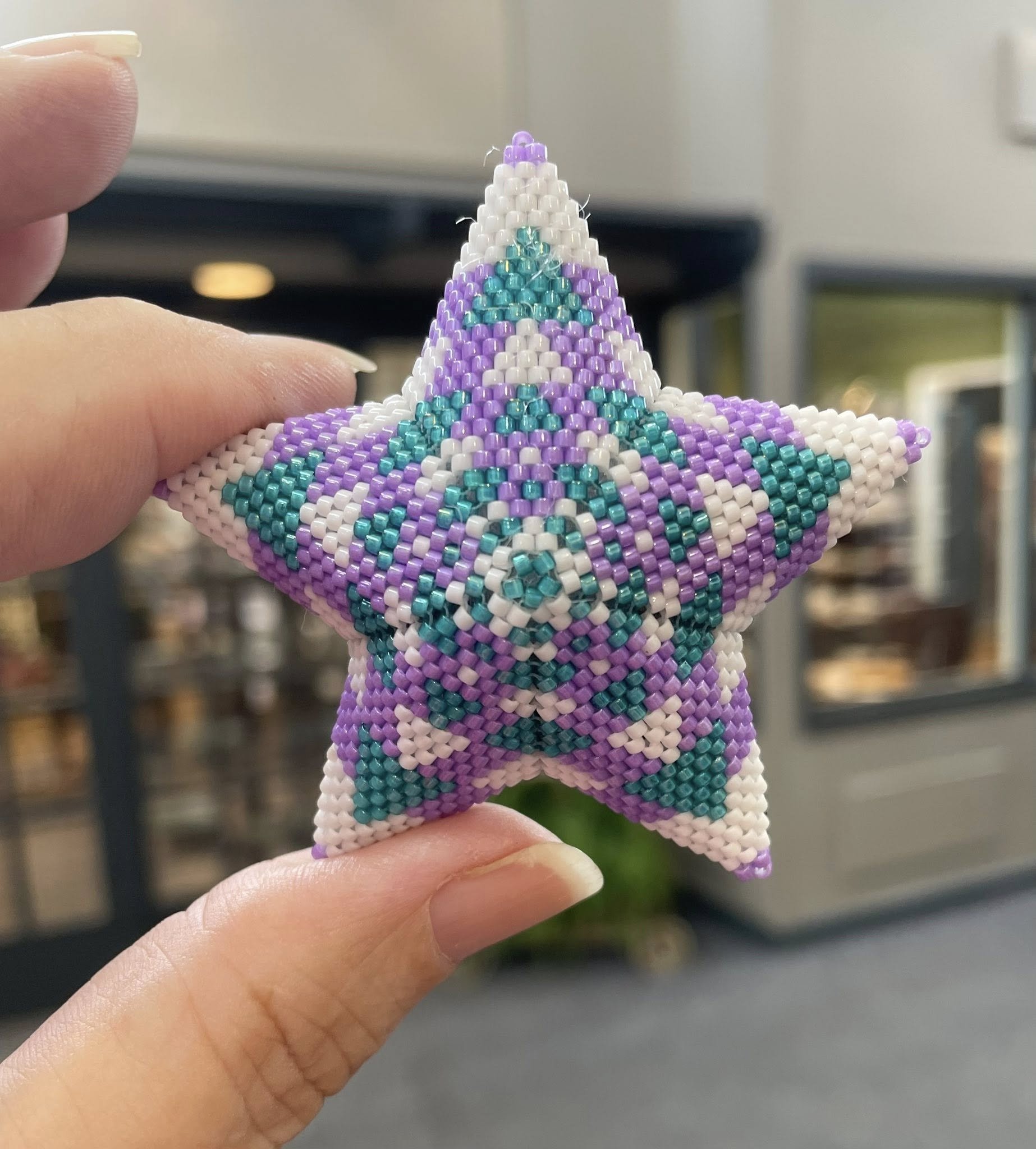 echo star white.jpg