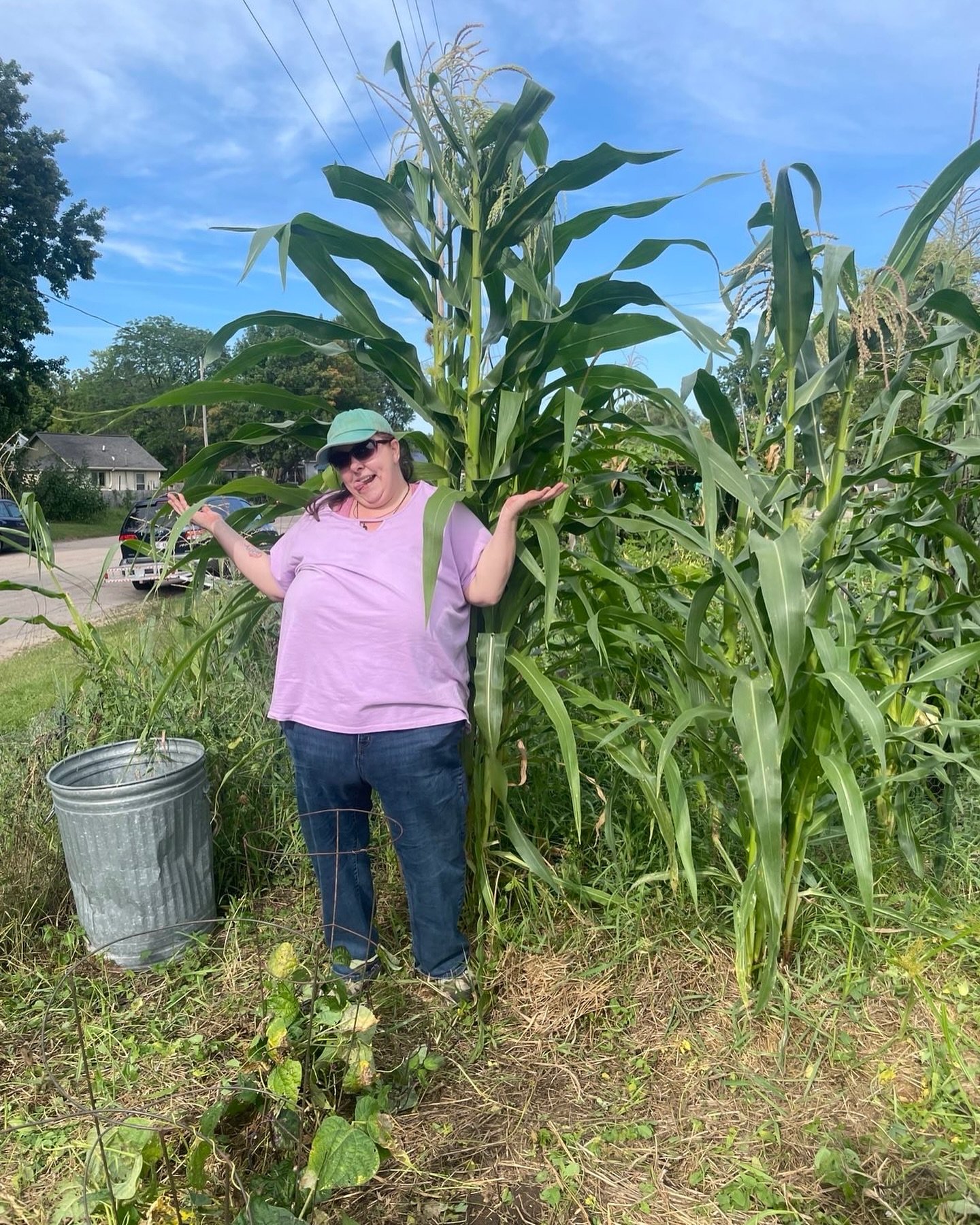 Summertime fun at Catalyst for Change! ☀️🌱🌽🐟

#summerhobbies #summeractivities #relationshipsequalresults