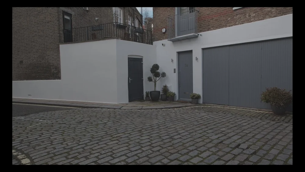 Undistorting the image sequence 