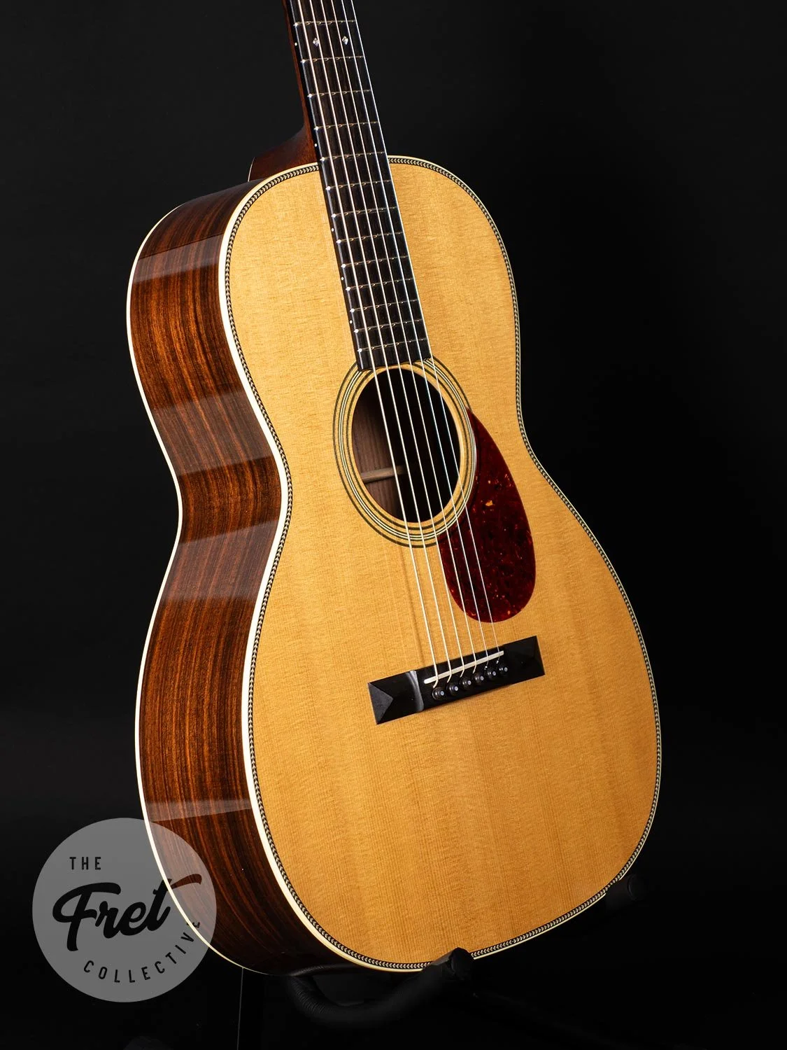 COLLINGS-002H-6.jpg