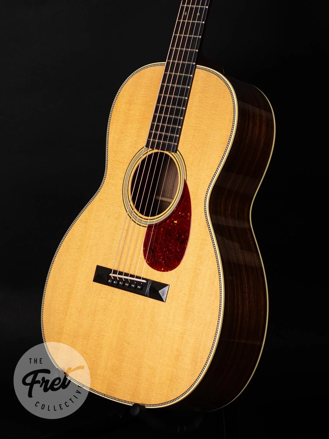 COLLINGS-002H-9.jpg