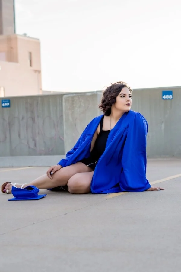 senior picture poses