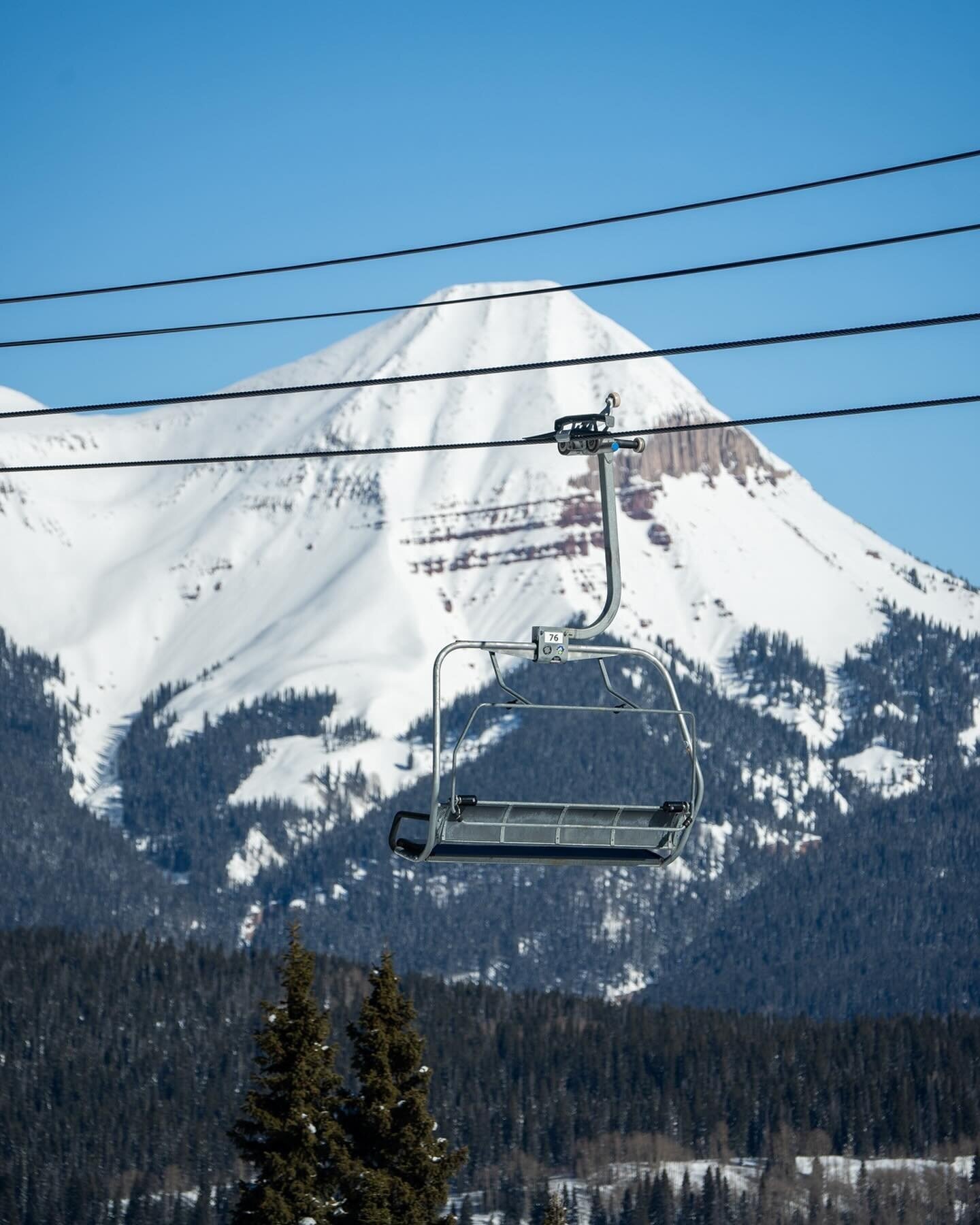 Spring break is in full swing. We could always use more snow but we're also ready for Spring! ☀️🕶️⁠
⁠
📸 Photo taken on 🗓️: 2/13/24 by @_isaacdean reposted @skipurg⁠
⁠