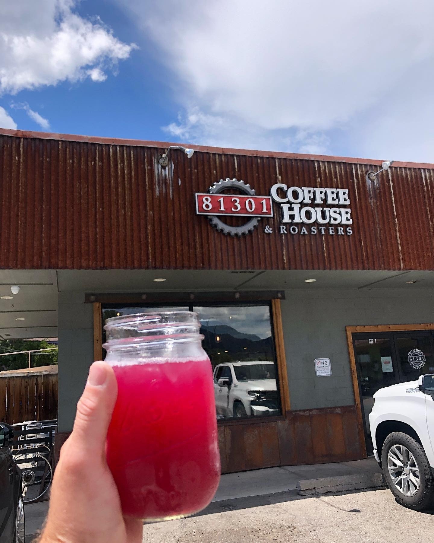 One of Durango Valley View's favorite 'local' coffee shops also happens to be the closest to the house - 7.5 miles or about 10 minutes away. Sometimes we go for an Americano - iced in summer, hot in winter and definitely confusing in the between seas