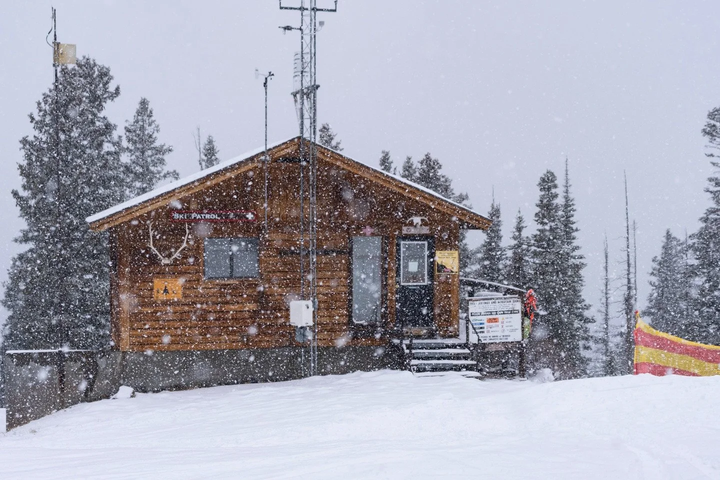 We got a bit of snow for the new year but we can always use more. Purg has updated their runs that are open and have been busy making snow. ⁠
⁠
If you need a place to stay in the area, consider Durango Valley View for your family and friends (or just