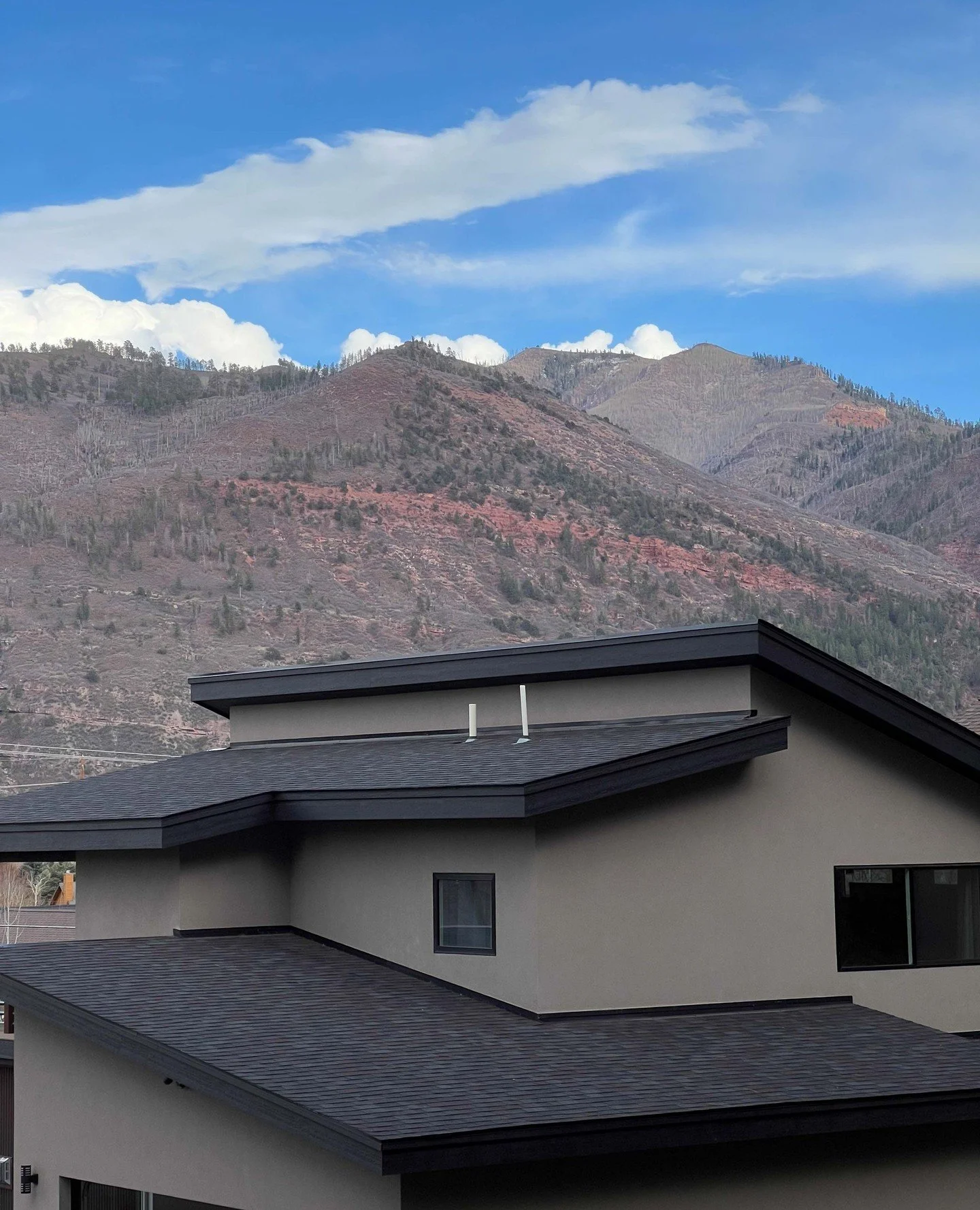 Spring is here, can you believe it? Spring Break is happening all over the country and we're getting ready to do some bigger gravel rides with this warm weather spell. ⁠
⁠
Check us out if you're looking for home away from home while you're visiting D