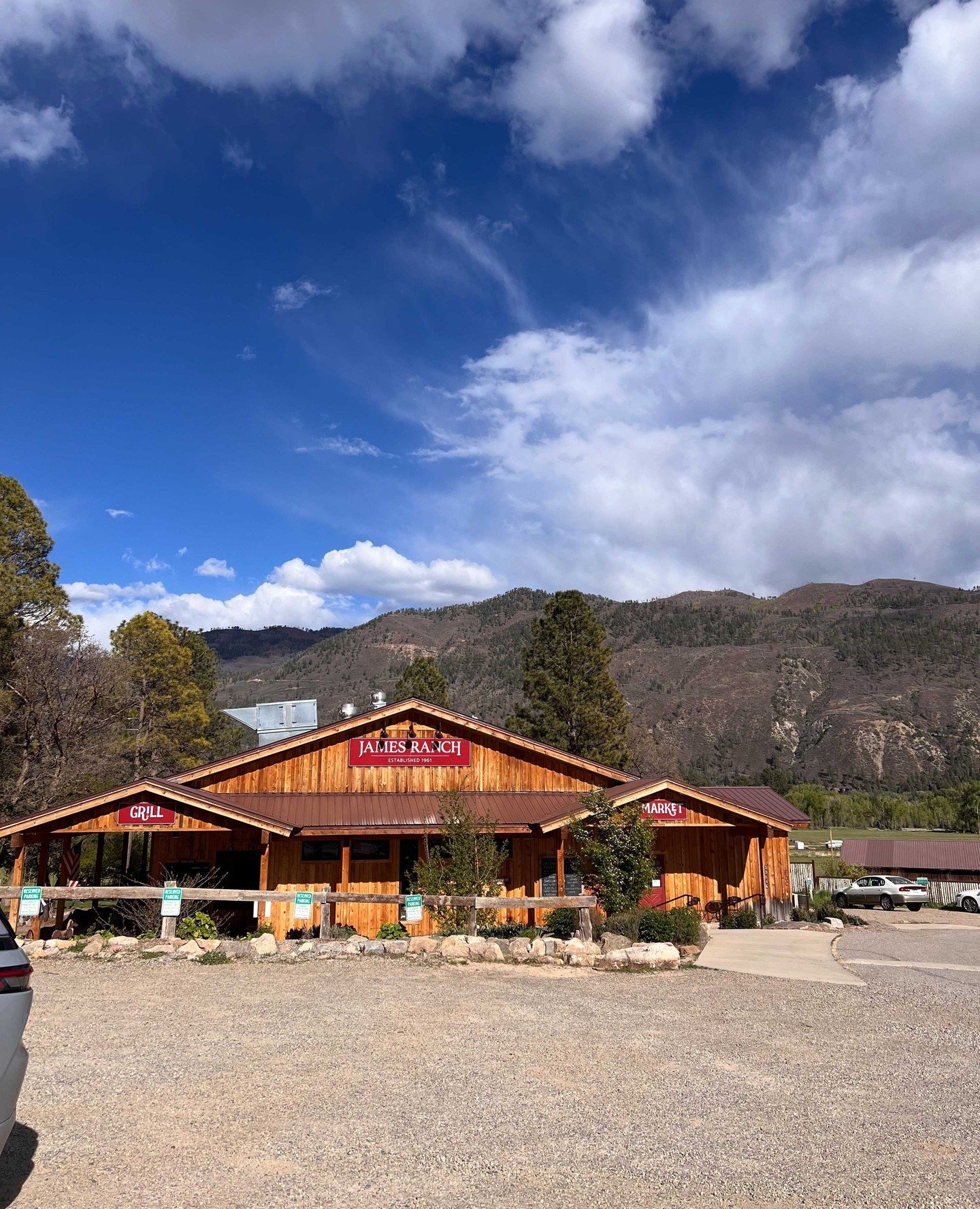 It's Friday! On a Friday several weeks ago, we ate at @JamesRanch before heading to @2ndavesports for some small bike supplies. We rode a 25+ mile Animas Valley loop, skipping the Shalona climb that time, and got a snack (great scones!) and some Iced