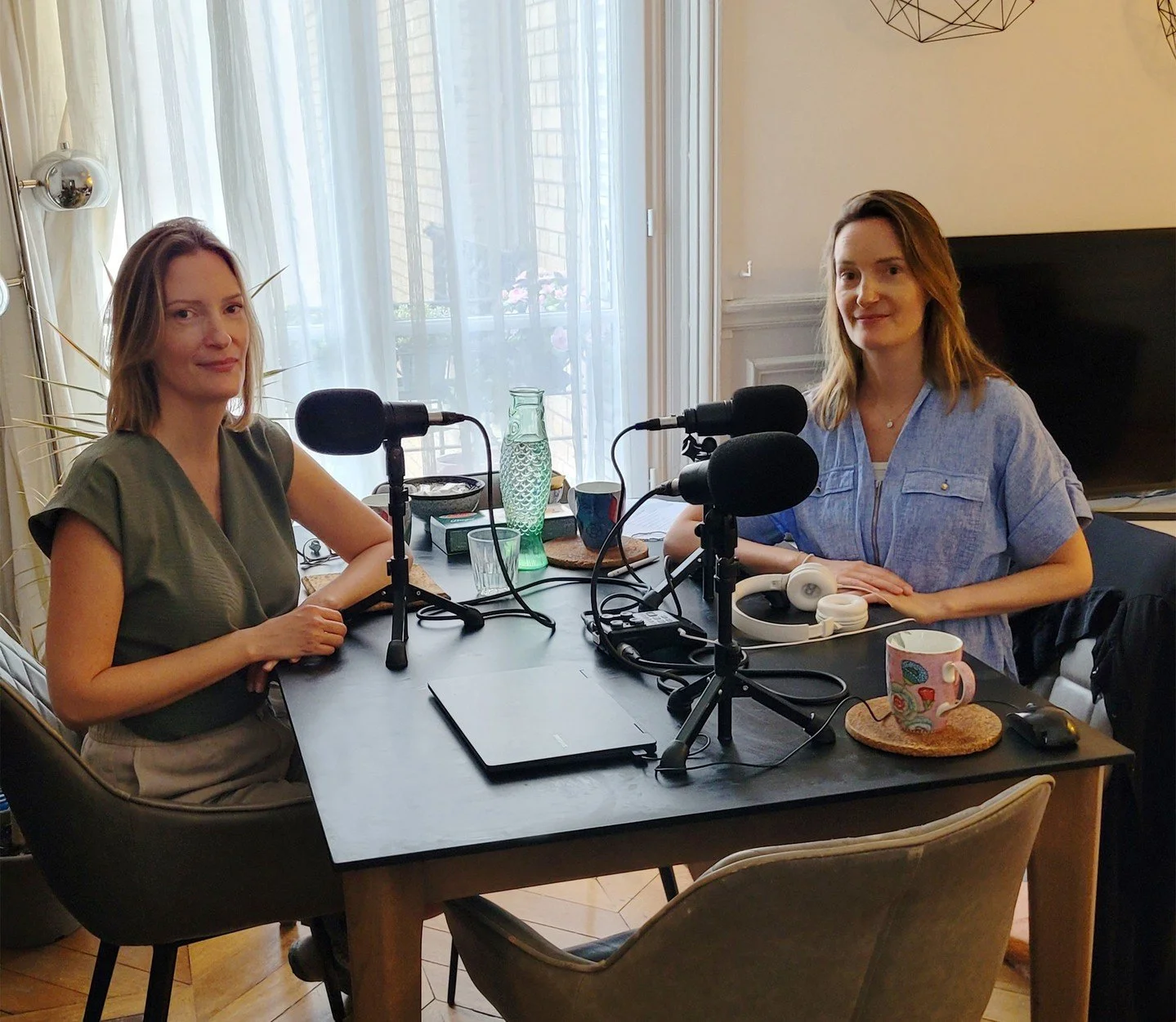 Alerte podcast  Le gouacheur : le vilain petit canard de la haute joaillerie ? (english below)⁠ ⁠ ⁠
⁠
Il y a quelques mois, nous avons eu le plaisir d'accueillir au studio @anne_desmarest_de_jotemps, à l'occasion de l'enregistrement de son pod