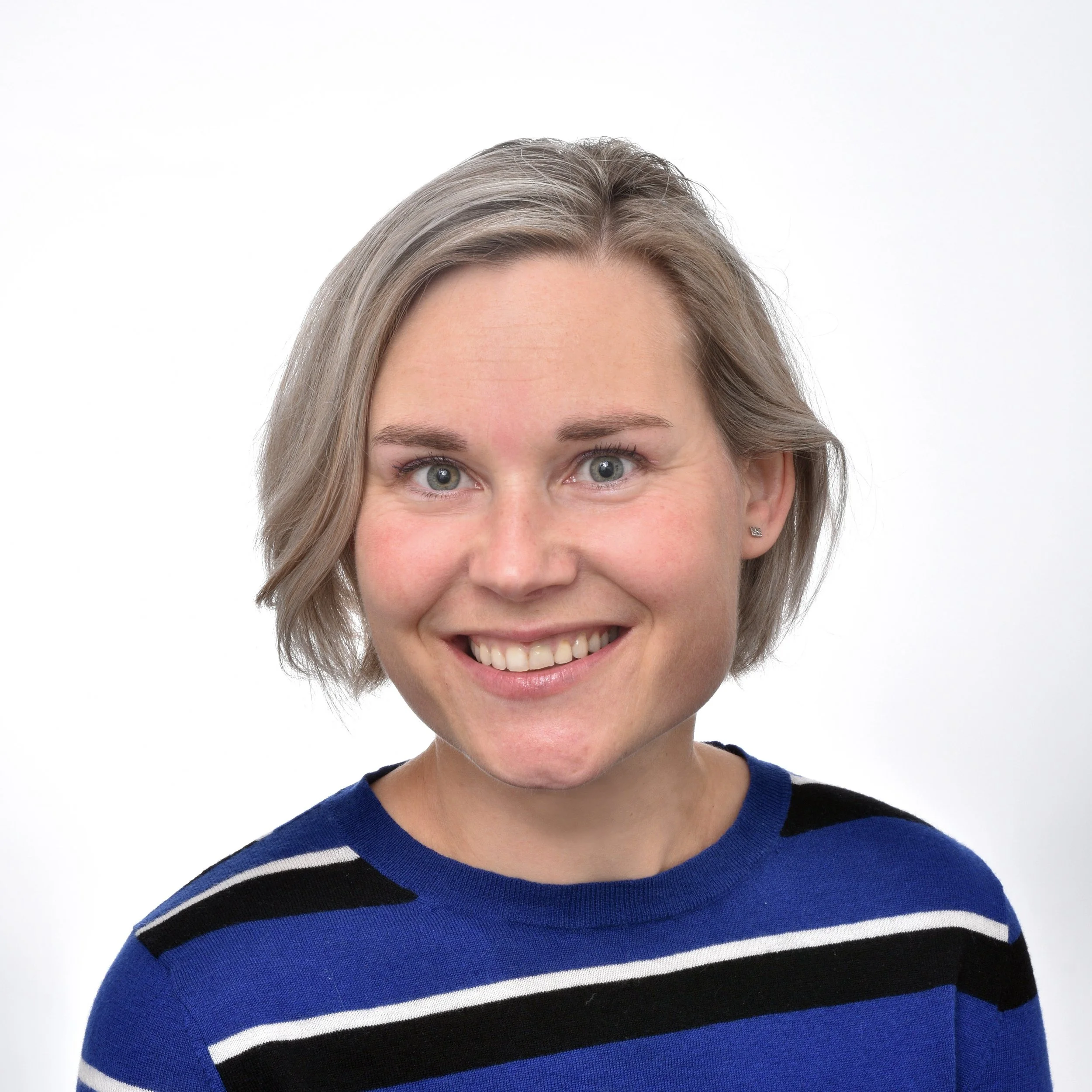 jewellery design painting brooch diamonds