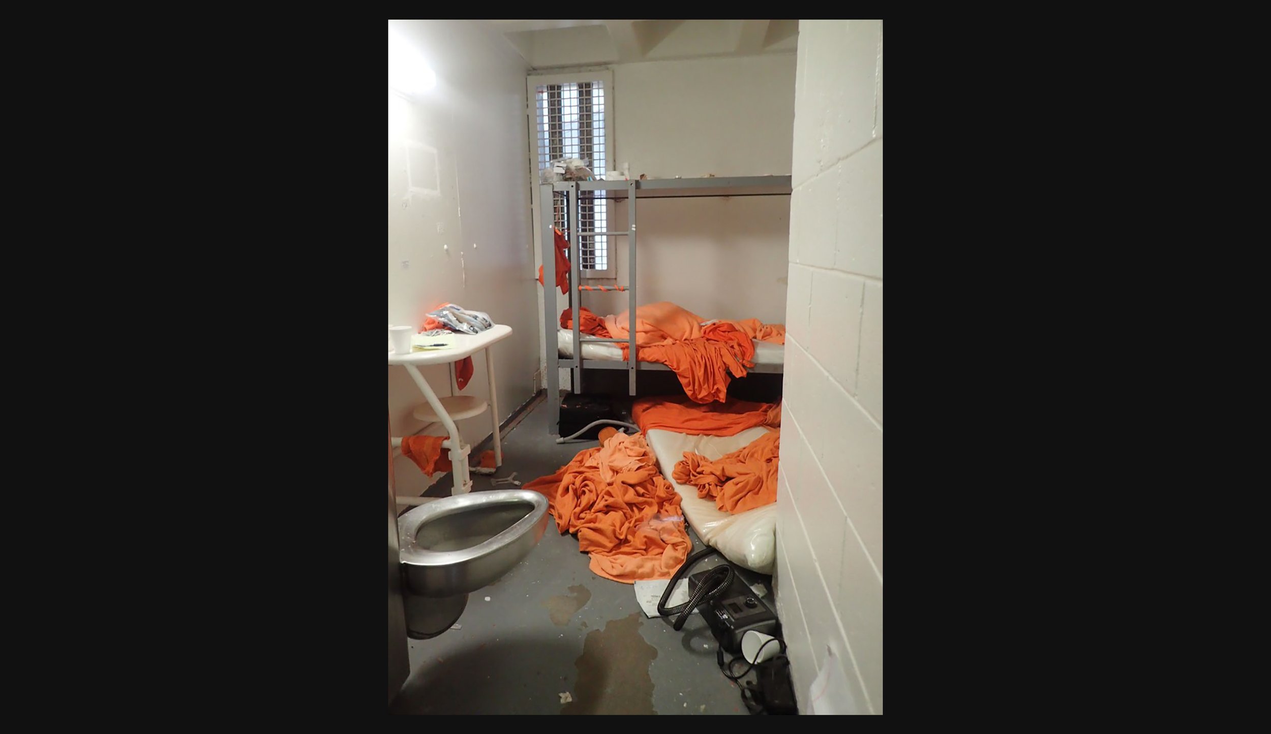  Jeffrey’s prison cell 