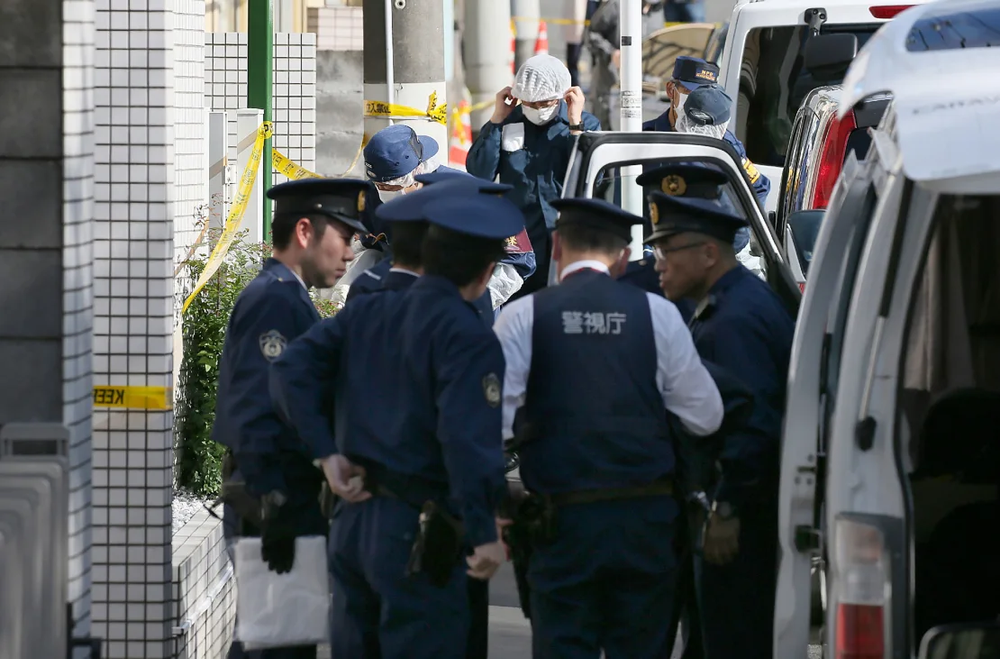  Police investigating Takahiro’s house 
