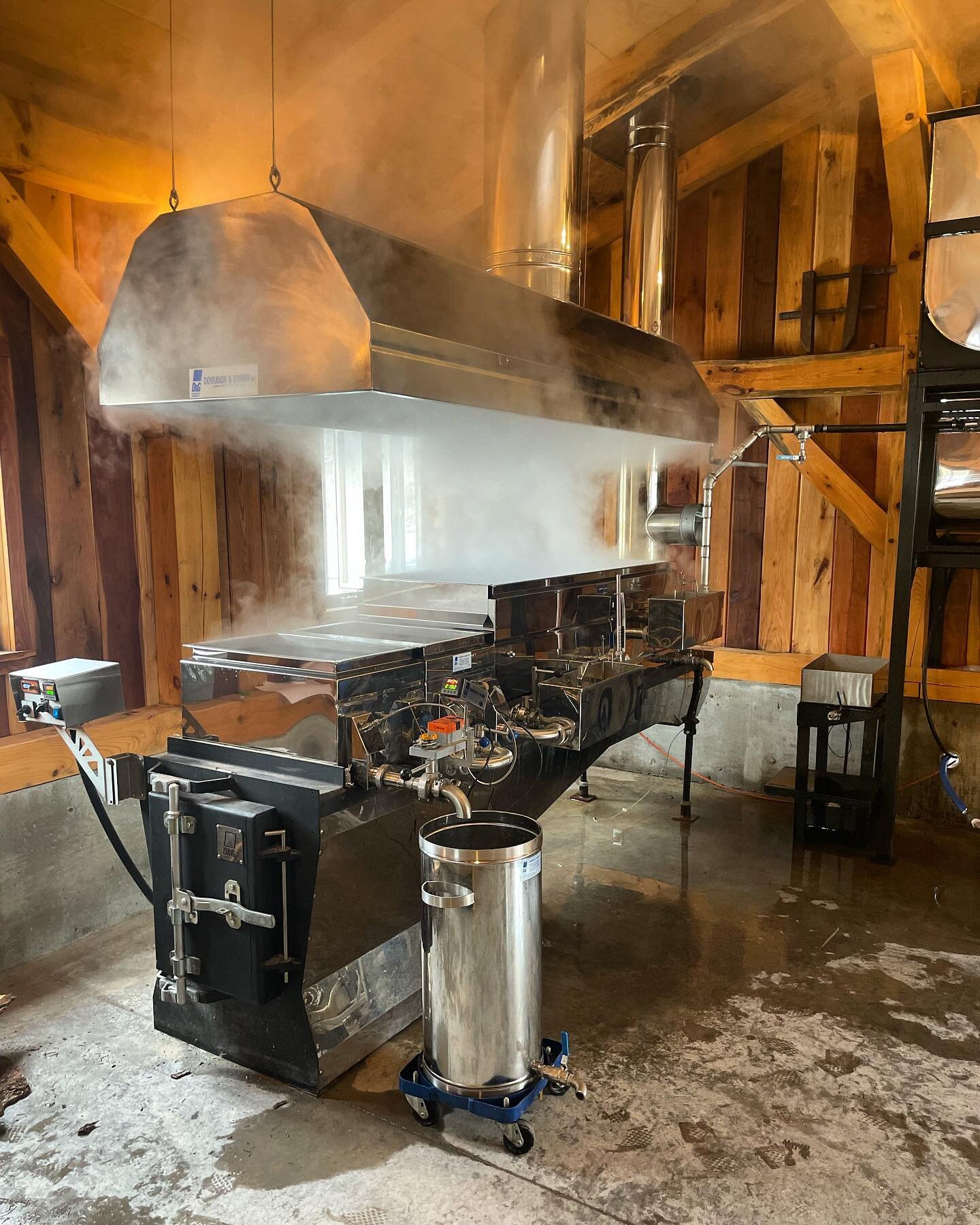 Come visit us today 10am-4pm and see how maple syrup is made! We will be open tomorrow and next weekend! 🍁