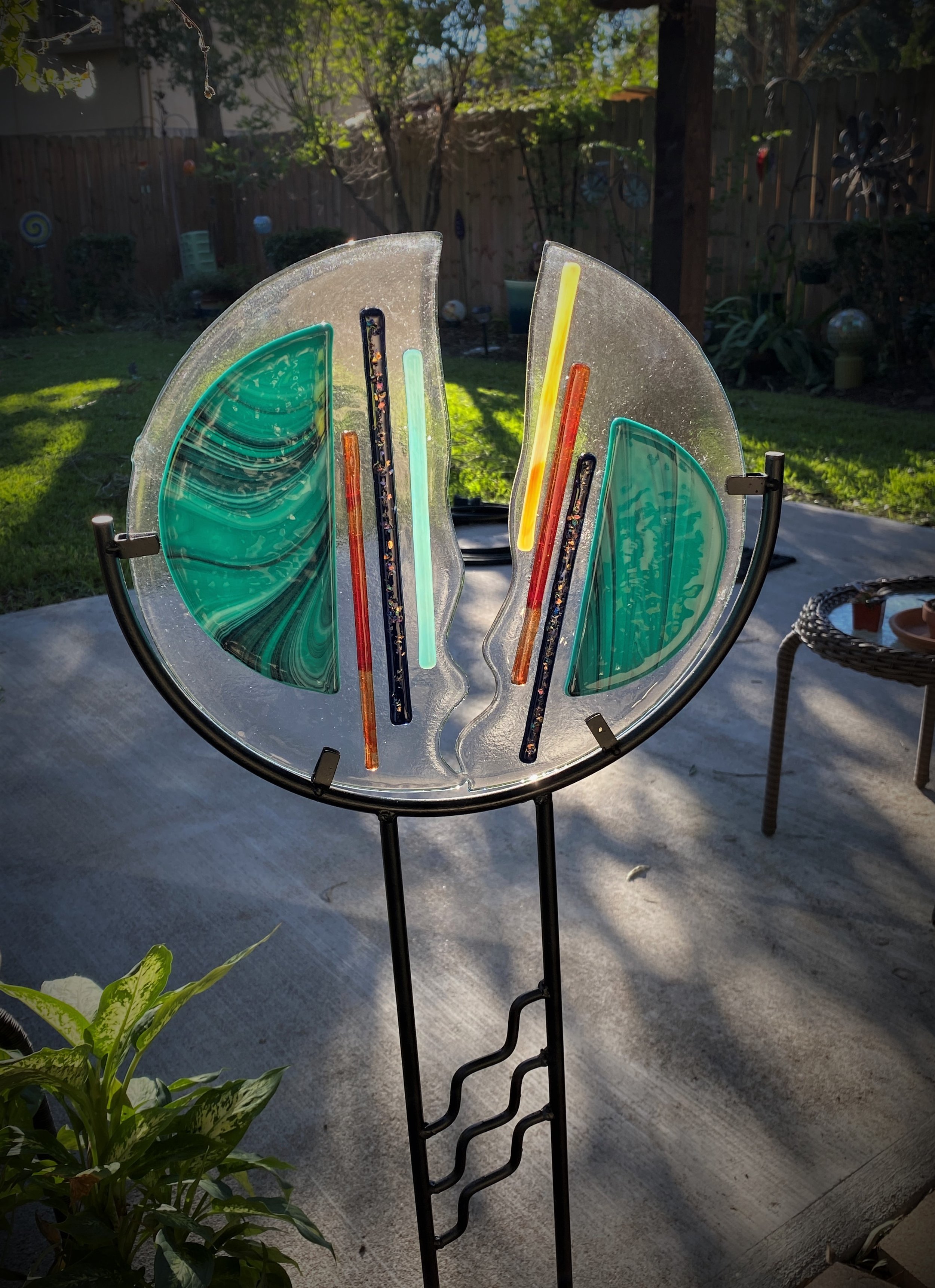 Aqua Wave
Fused Glass Yard Art in Iron Stand
14" x 52"
$350