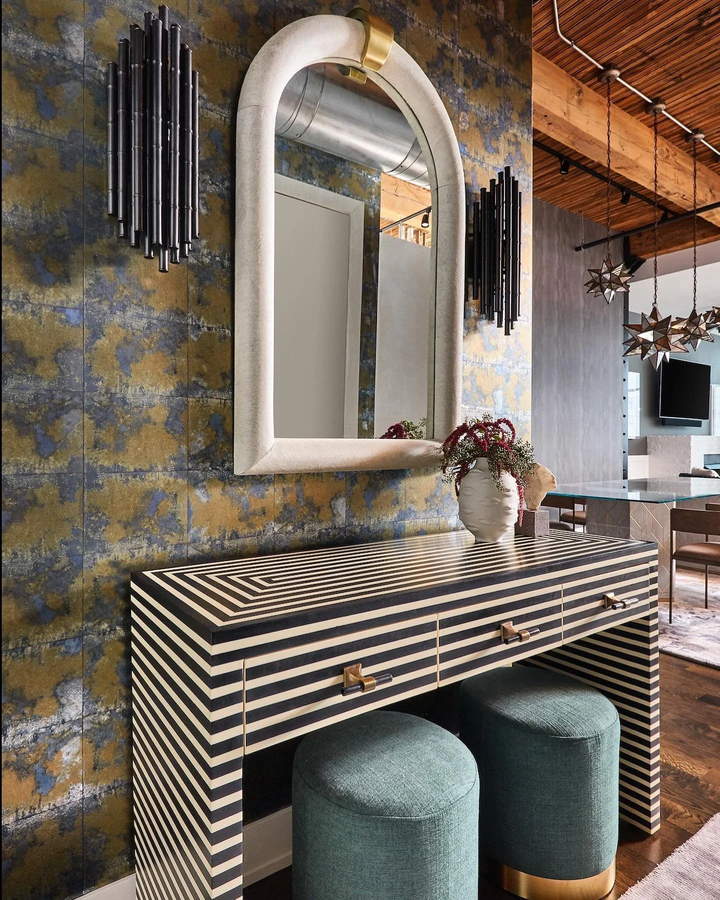 Don&rsquo;t mind me&hellip;just reposting some gems. What better place to start than our Kingsbury Street project in Chicago? I&rsquo;m here for the drama, obviously 💁🏻&zwj;♀️ #interiordesign #luxuryliving #RMID Photo: @rymcdon