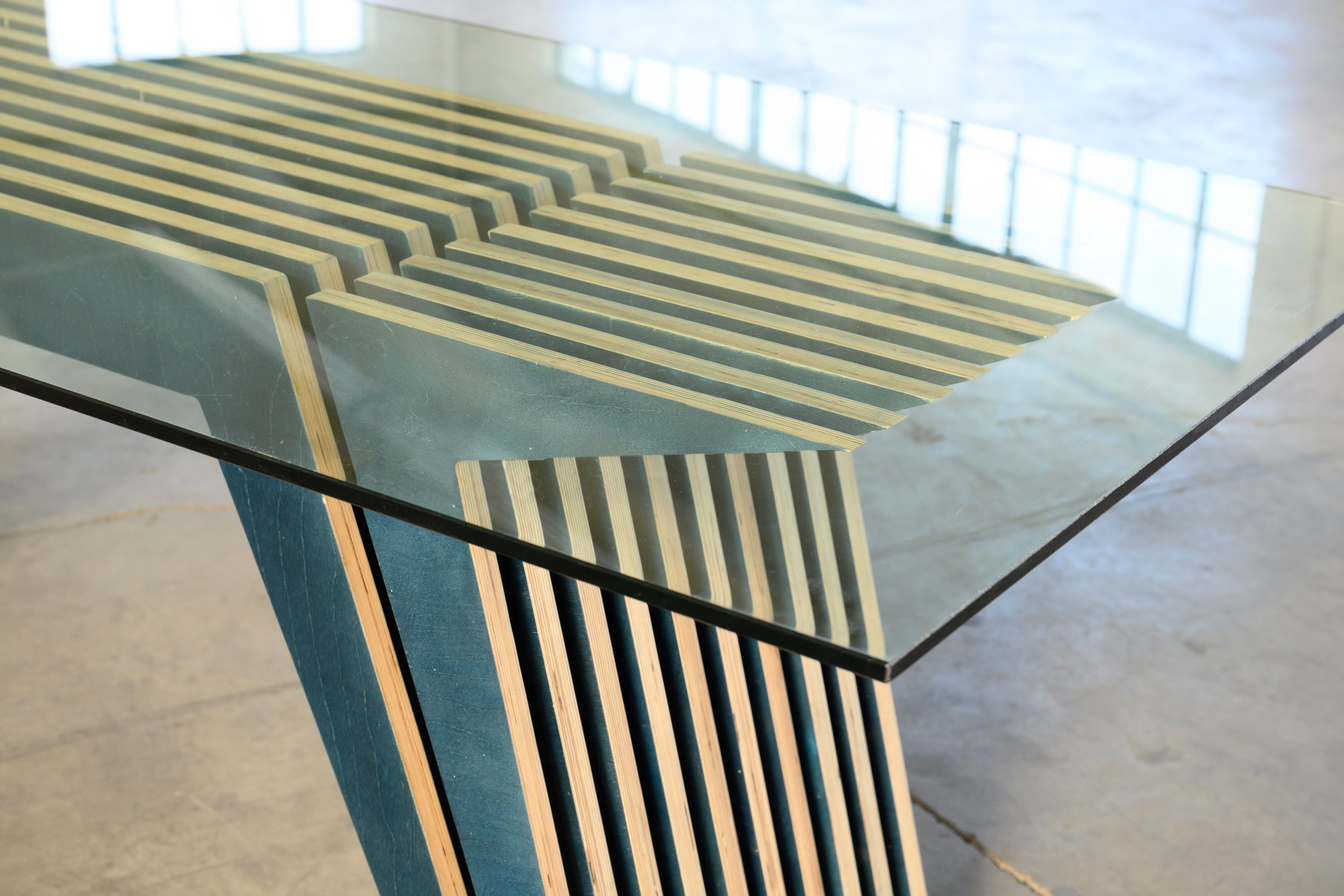 Deskor7F.jpg