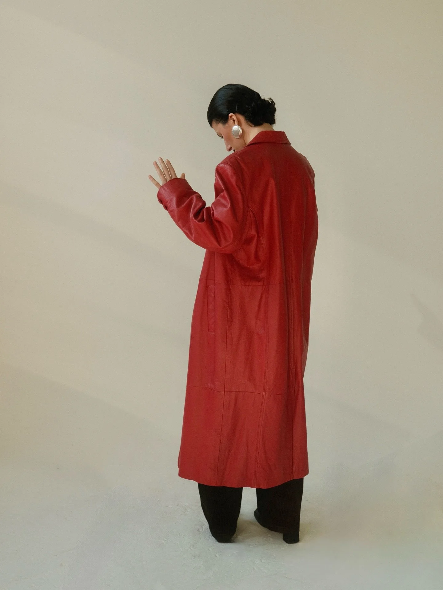 @trubeedoo &lsquo;Cousins&rsquo; campaign styled by @thenarrativevintage 
⠀⠀⠀⠀⠀⠀⠀⠀⠀
What an honor to collaborate with Tru for the visuals of her debut EP: Cousins❤️
⠀⠀⠀⠀⠀⠀⠀⠀⠀
&ldquo;[I&rsquo;m] constantly questioning who I am to the world, in relatio