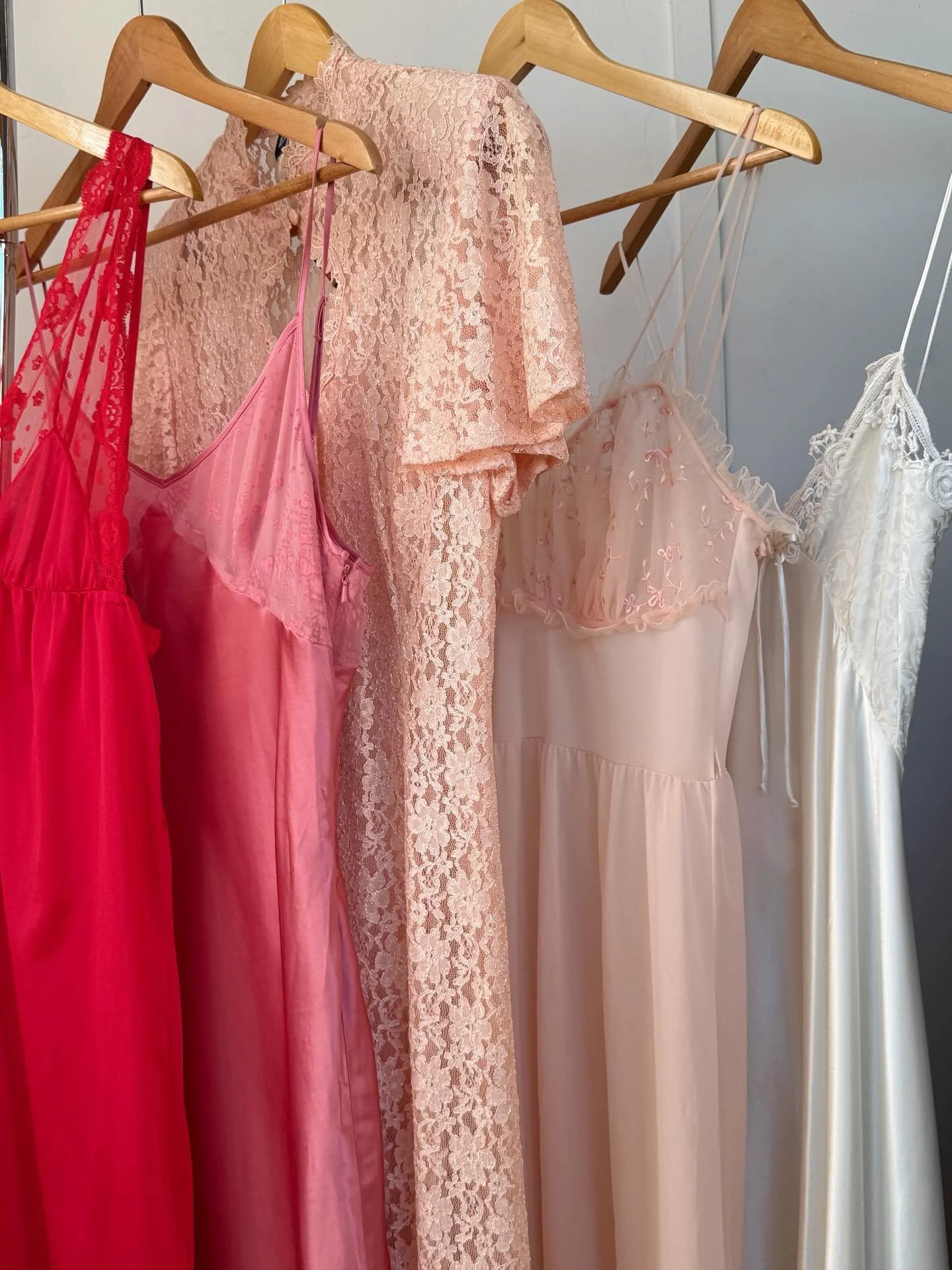 💌Love Club Edit launching online Sunday💌
⠀⠀⠀⠀⠀⠀⠀⠀⠀
DM for early access boo!