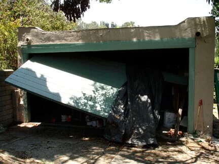 637-garage door before.JPG