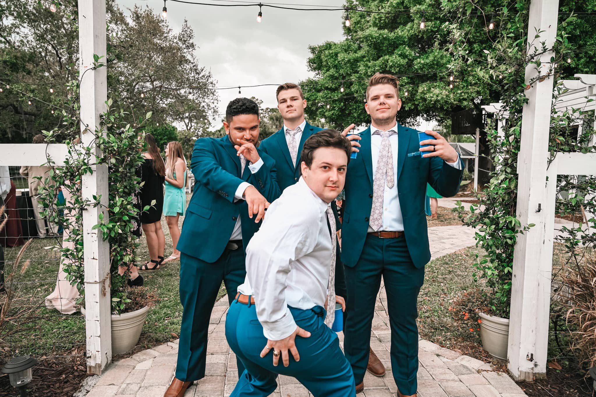 groomsmen
