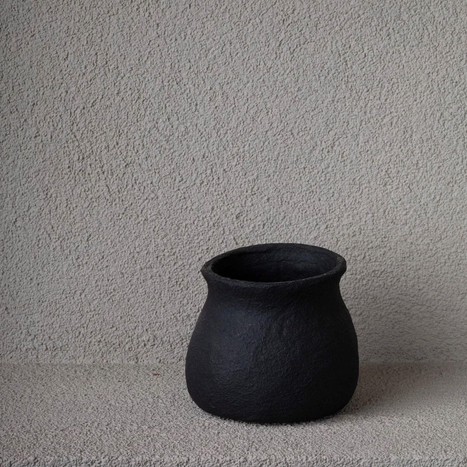 Organic black pot (small)