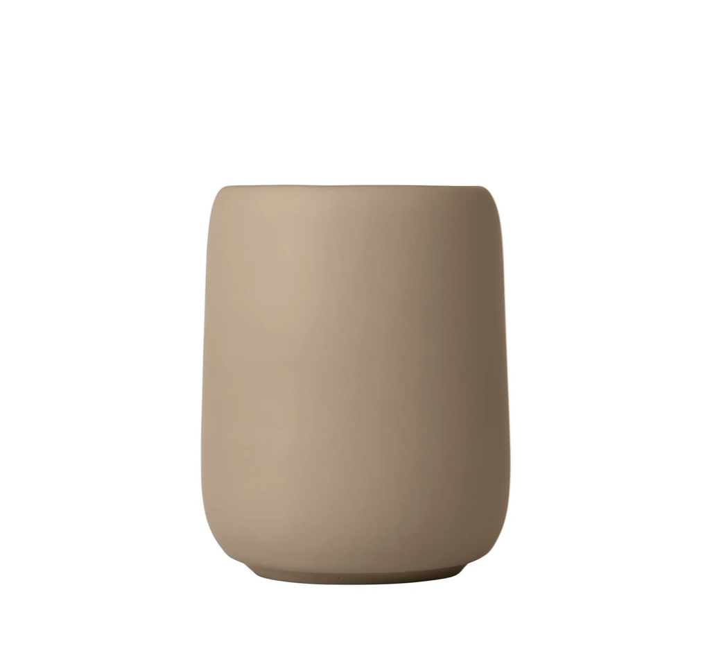 AVATGARDE OBJECTS brown tumbler.png