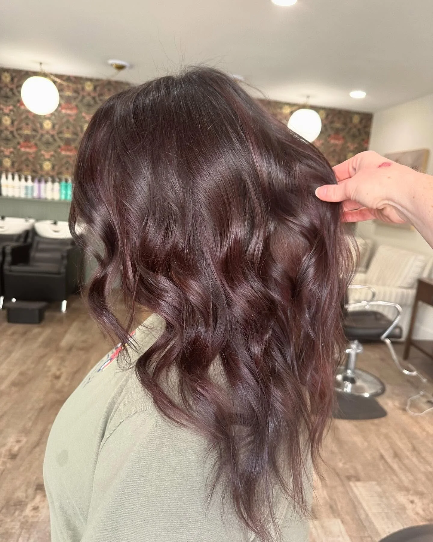 That fresh colored feeling ✨
&bull;
&bull;
#freshcolor #foilyage #goldwell #hoschtonhairstylist #braseltonhairstylist #hairgoals