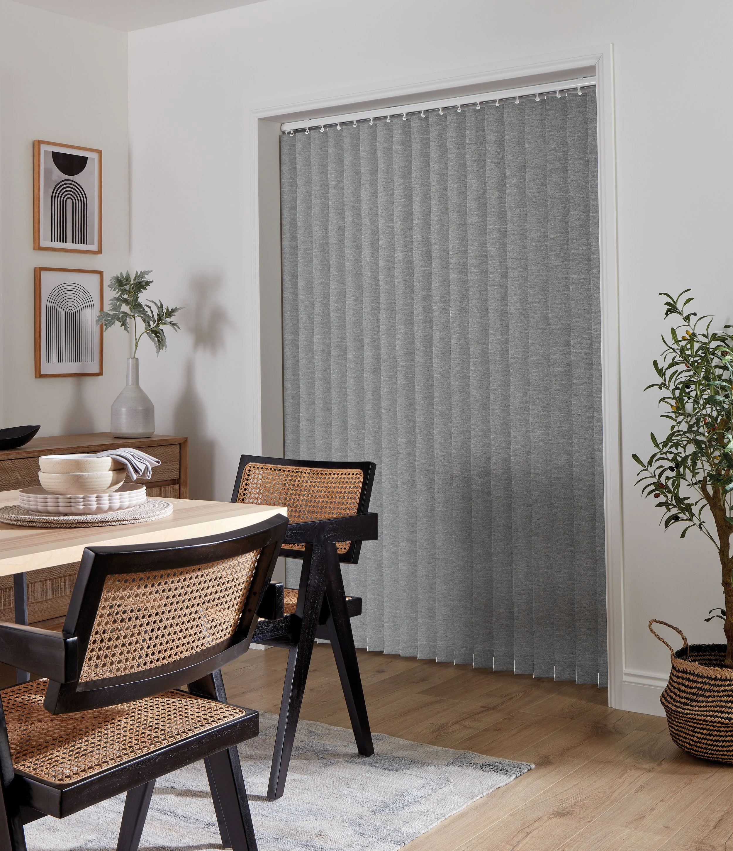LL_Vertical_Oxford-Grey-Marle_Liv_Main_Web.jpg