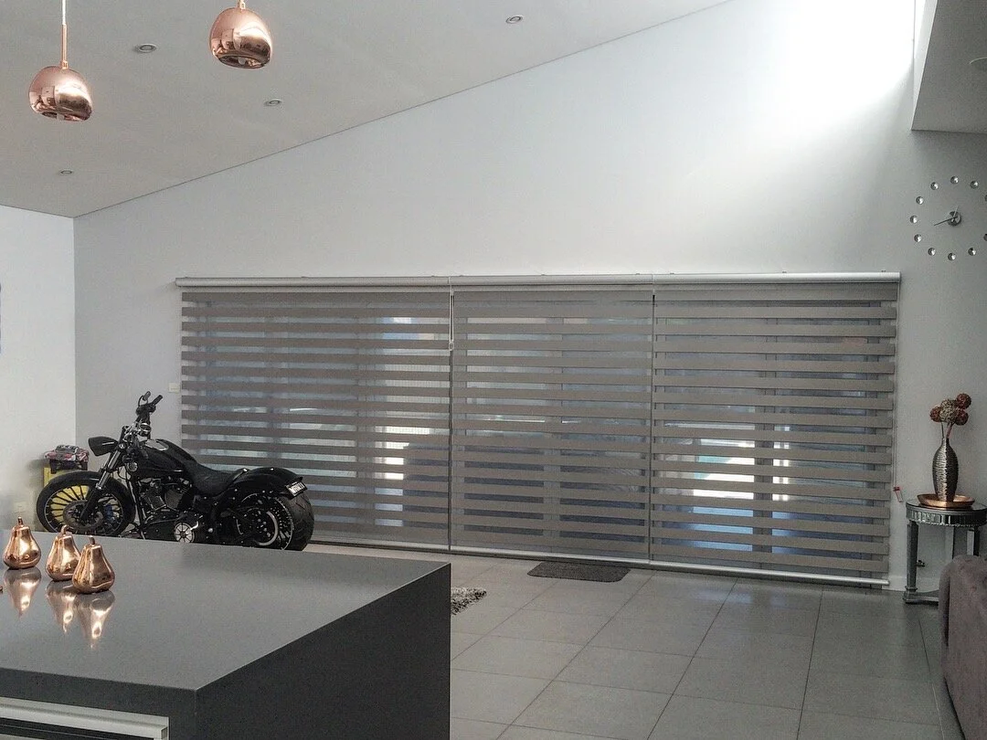 Sheer Elegance Blind - Blockout