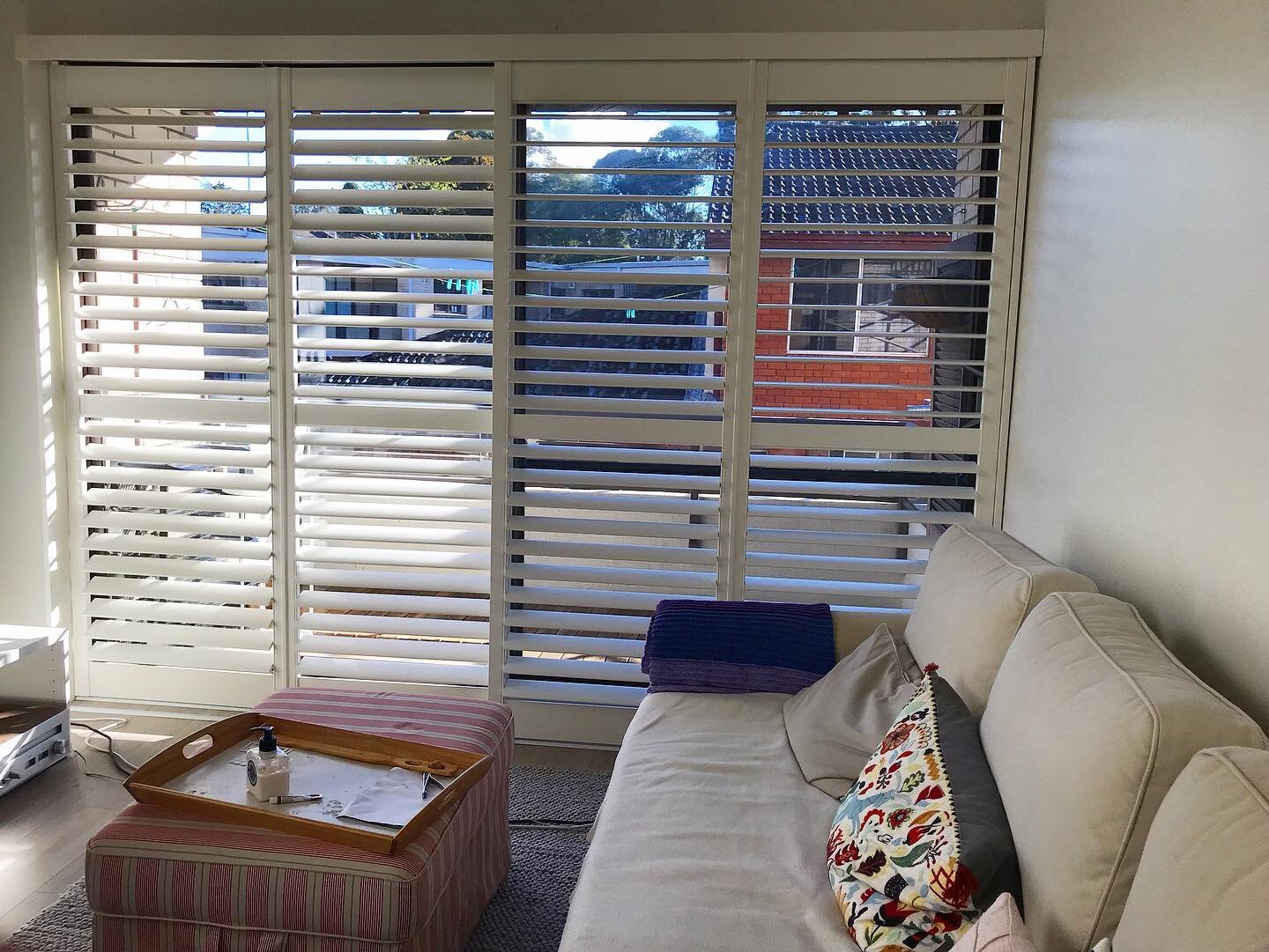 We recommend sliding shutters in open position. It means you can slide shutters without being worry about hitting each other blades.
Happy customer replaced blinds of 2 bedrooms and Lounge area with @normanaustralia shutters for $4750.
.
.
.
.
.
.
#s