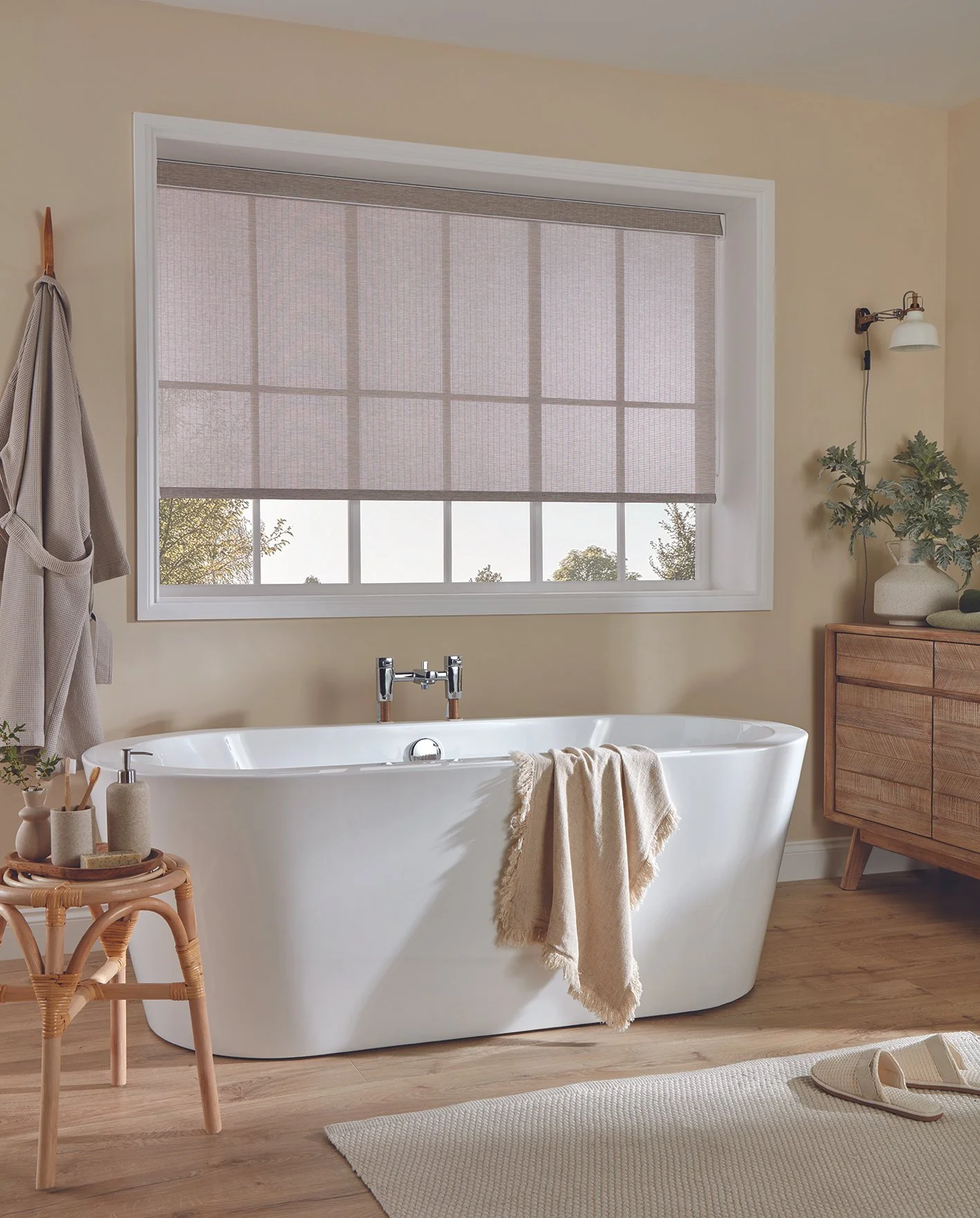 LL_Aus_Roller_Montego Mushroom_Bath_Mail.jpg
