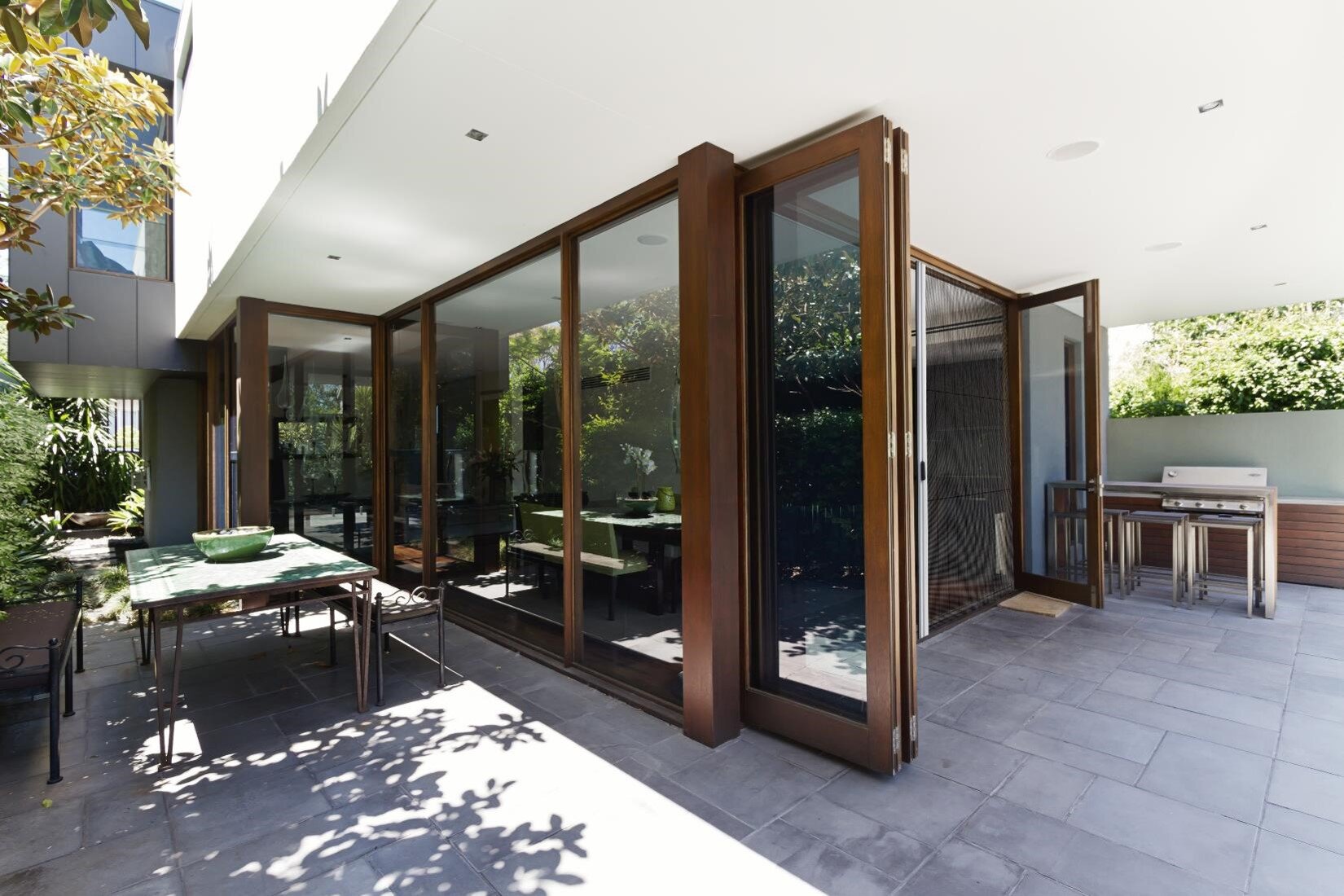 Pleated Screen - Alfresco