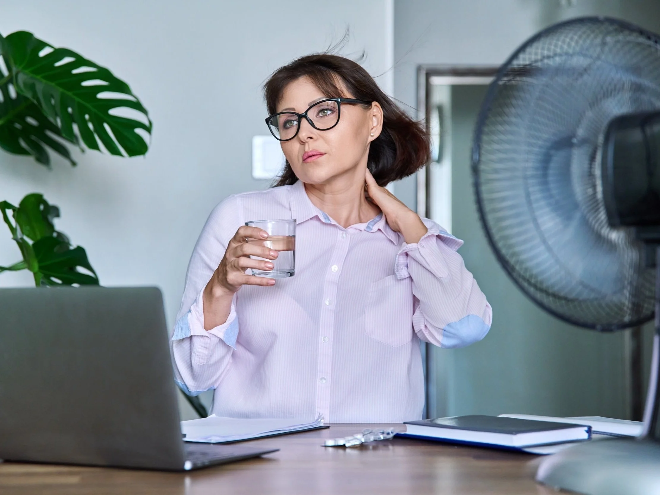 Cum să cureți un ventilator - Ghid detaliat pentru tine