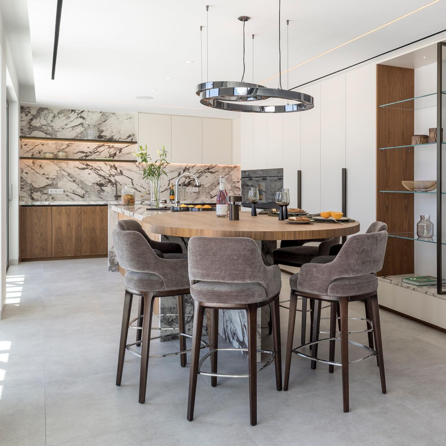 Villa N &bull; Bespoke Kitchen Design by @vanderbuiltdesigngroup #interiorarchitecture #interiordesign #vanderbuilt #kitchen #luxurylifestyle #quintadolago #integratedsolutions #luxuryproperty #uniquehomes