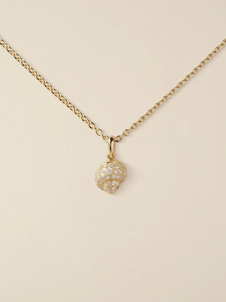 COLLIER_COQUILLAGE_01_PAVE╠ü CROP CHAINE.webp